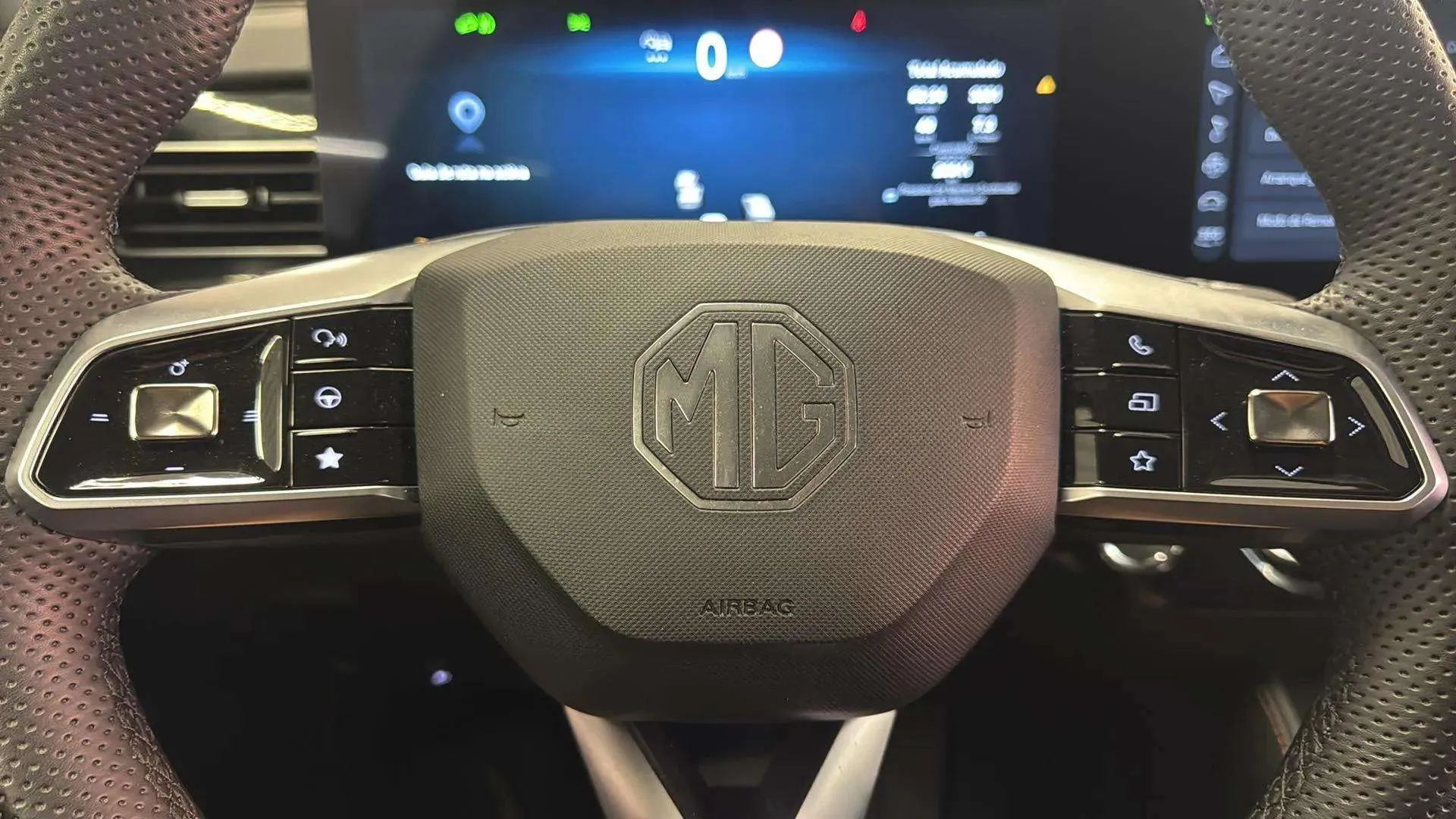 MG HS 1.5 Turbo GDI Luxury DCT - foto 13
