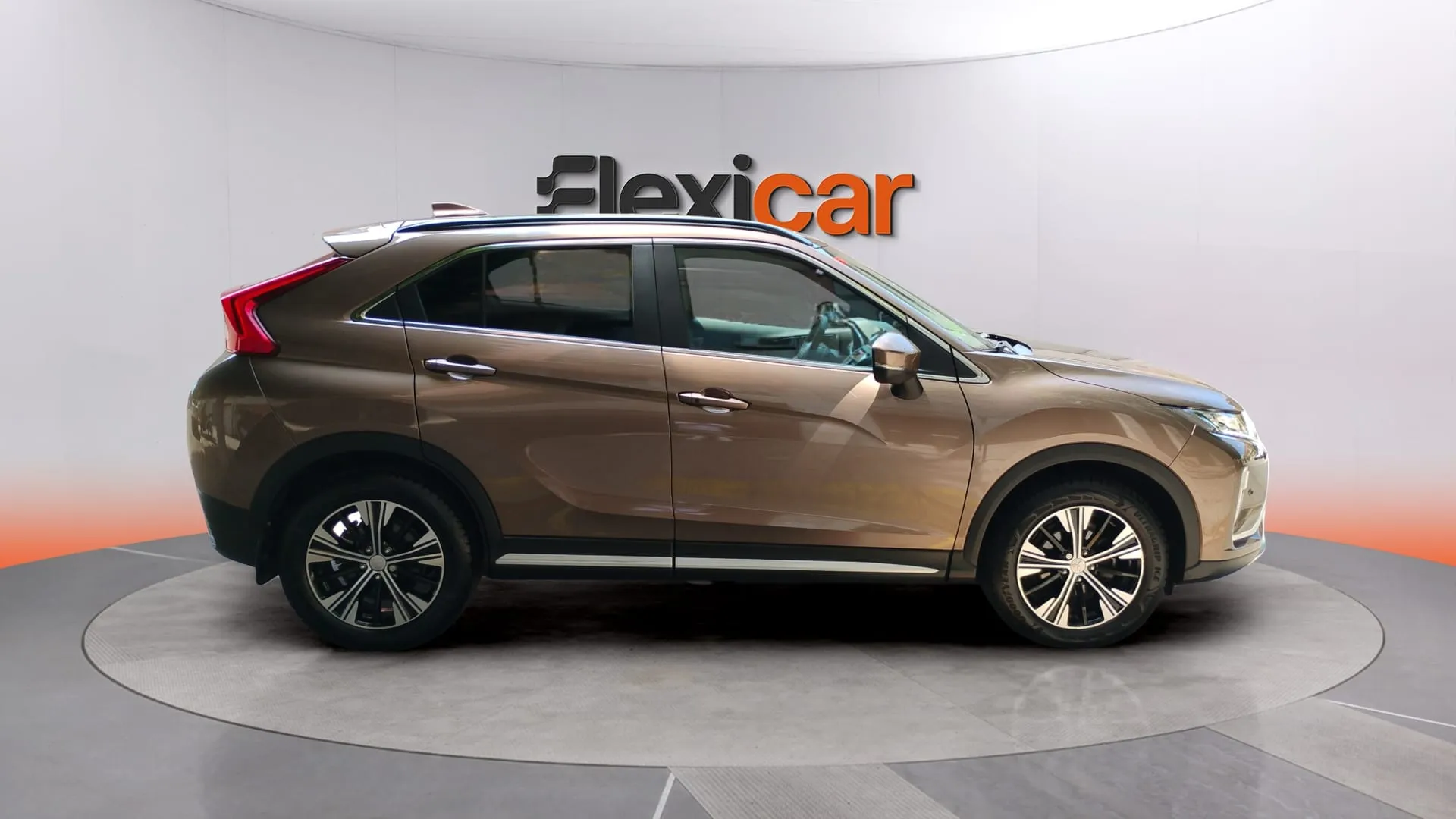 Mitsubishi Eclipse Cross 150T Kaiteki CVT 4WD - foto 2
