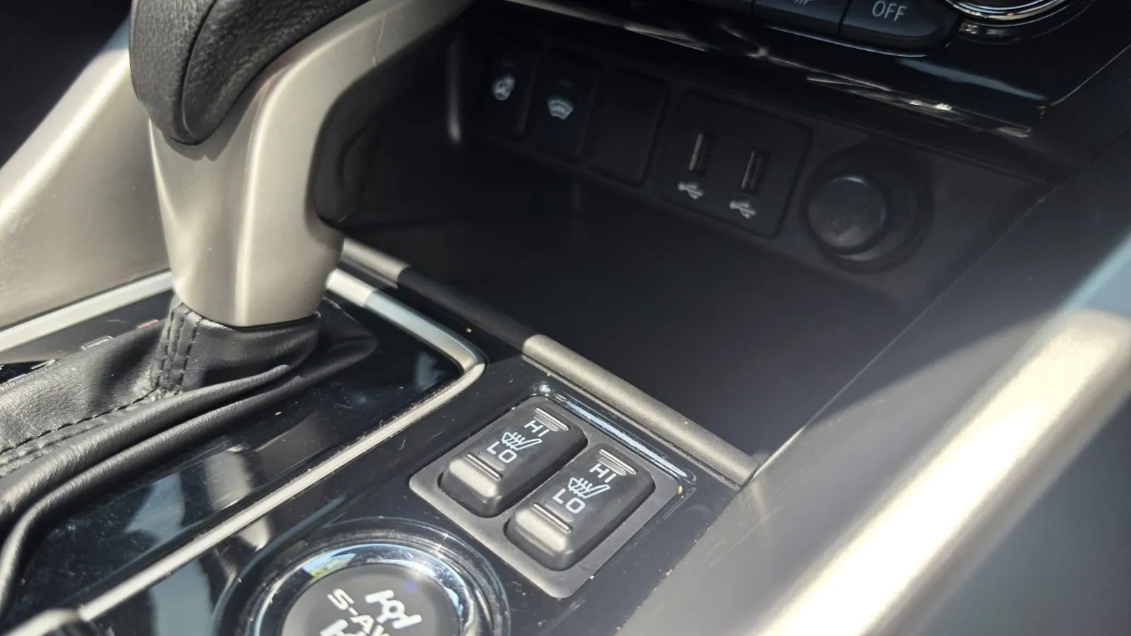 Mitsubishi Eclipse Cross 150T Kaiteki CVT 4WD - foto 19