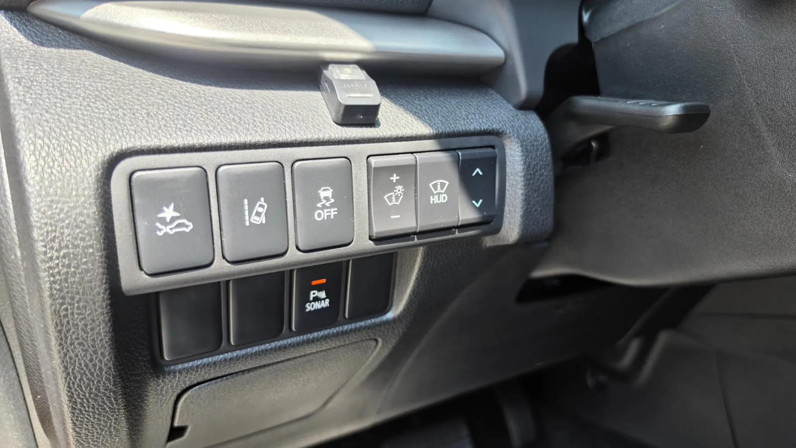 Mitsubishi Eclipse Cross 150T Kaiteki CVT 4WD - foto 14