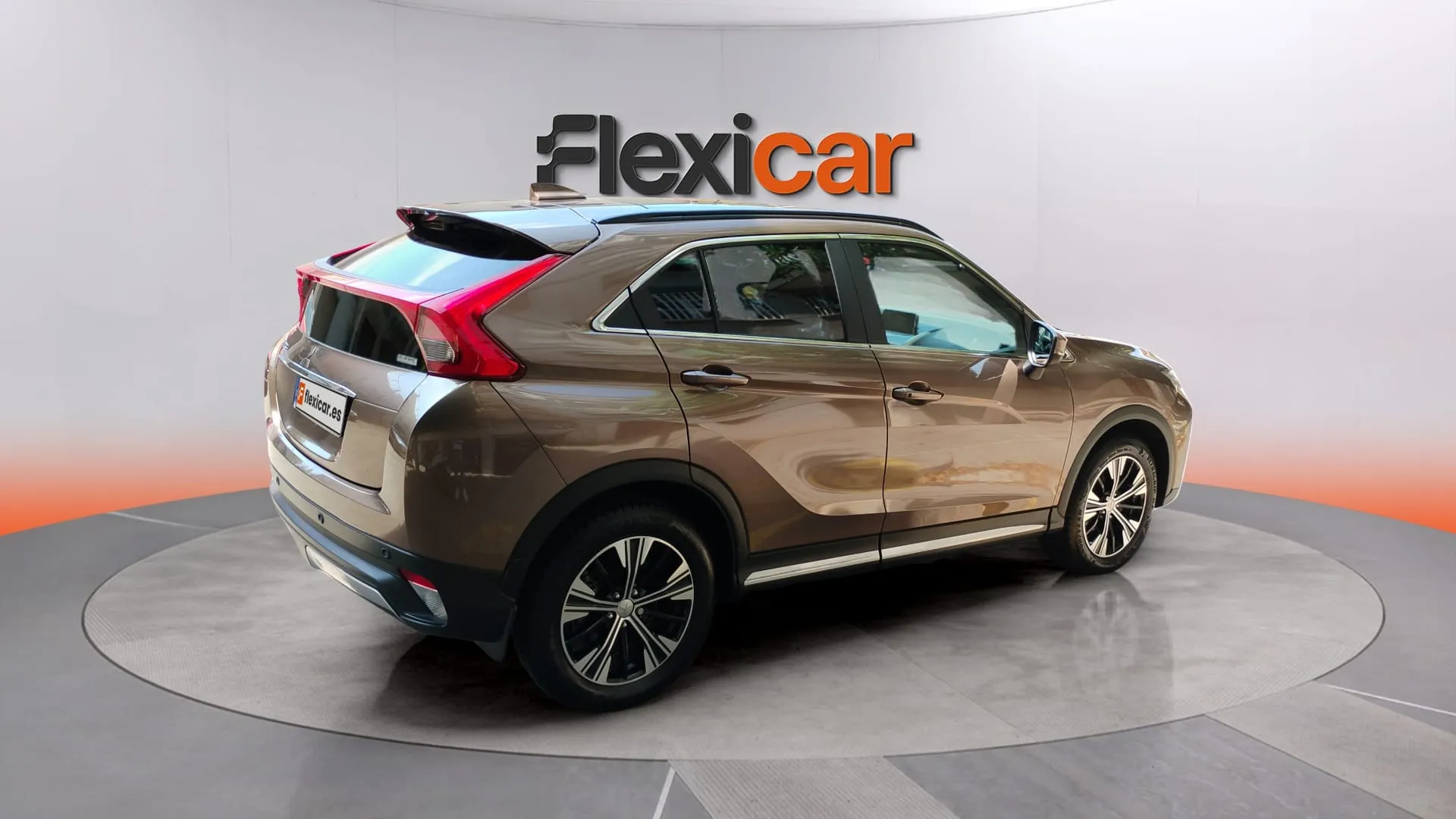Mitsubishi Eclipse Cross 150T Kaiteki CVT 4WD - foto 3