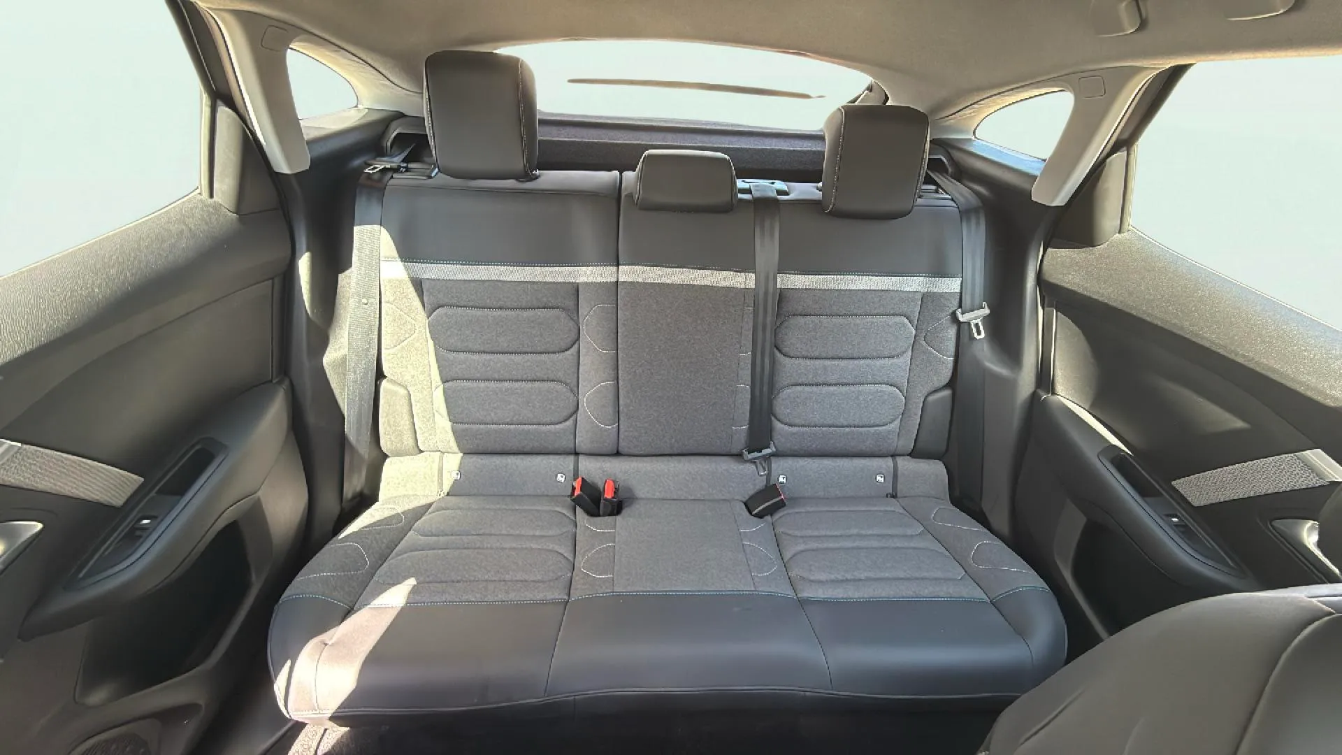 Citroën C4 BlueHDi 130 EAT8 Max - foto 18