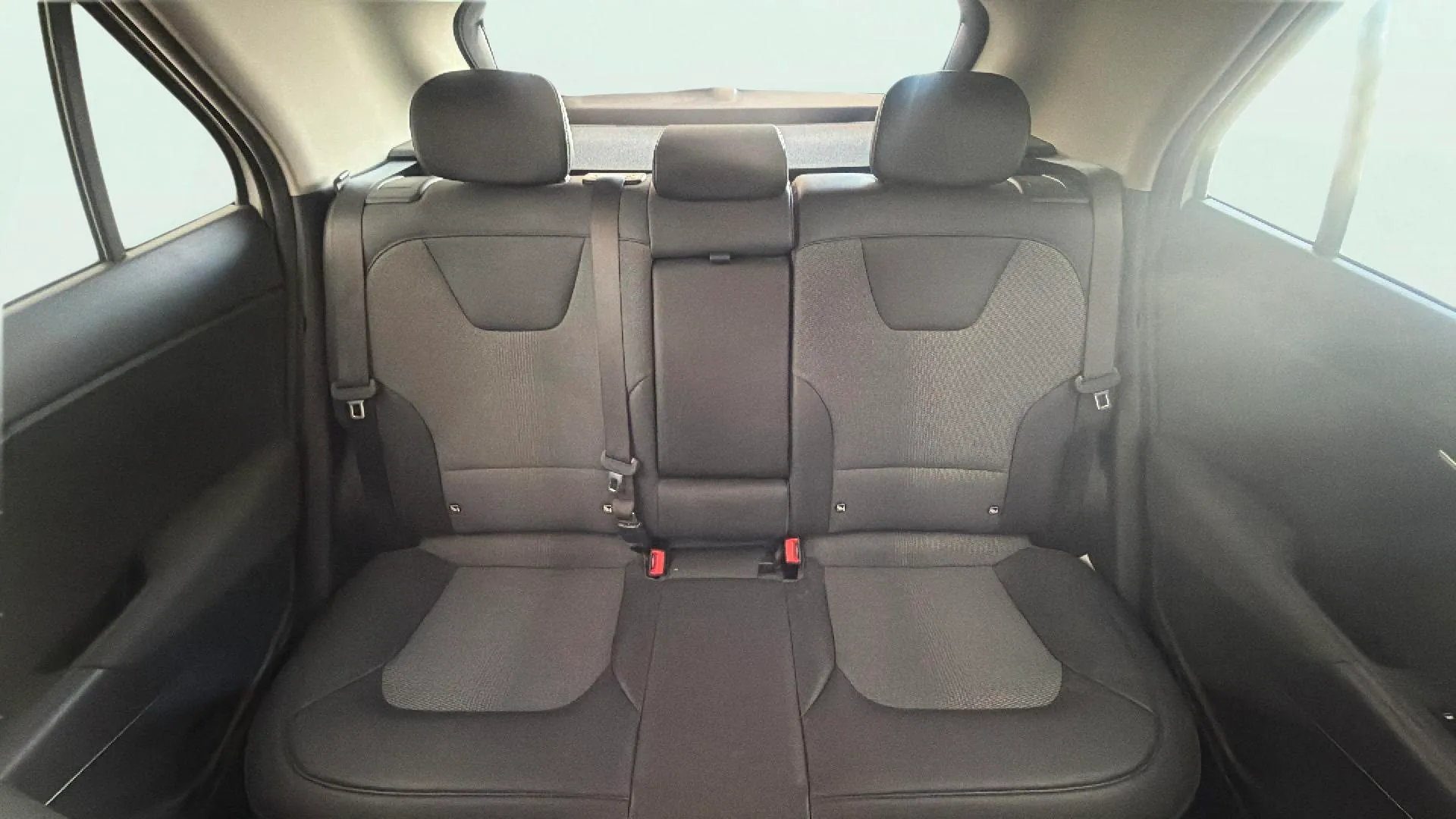 Kia Niro 1.6 GDi HEV Concept - foto 16