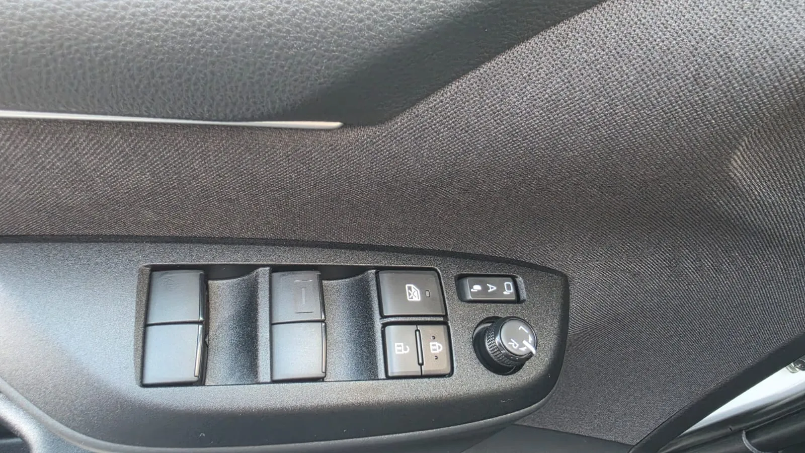 Mazda Mazda2 1.5 CVT Exclusive-line - foto 15