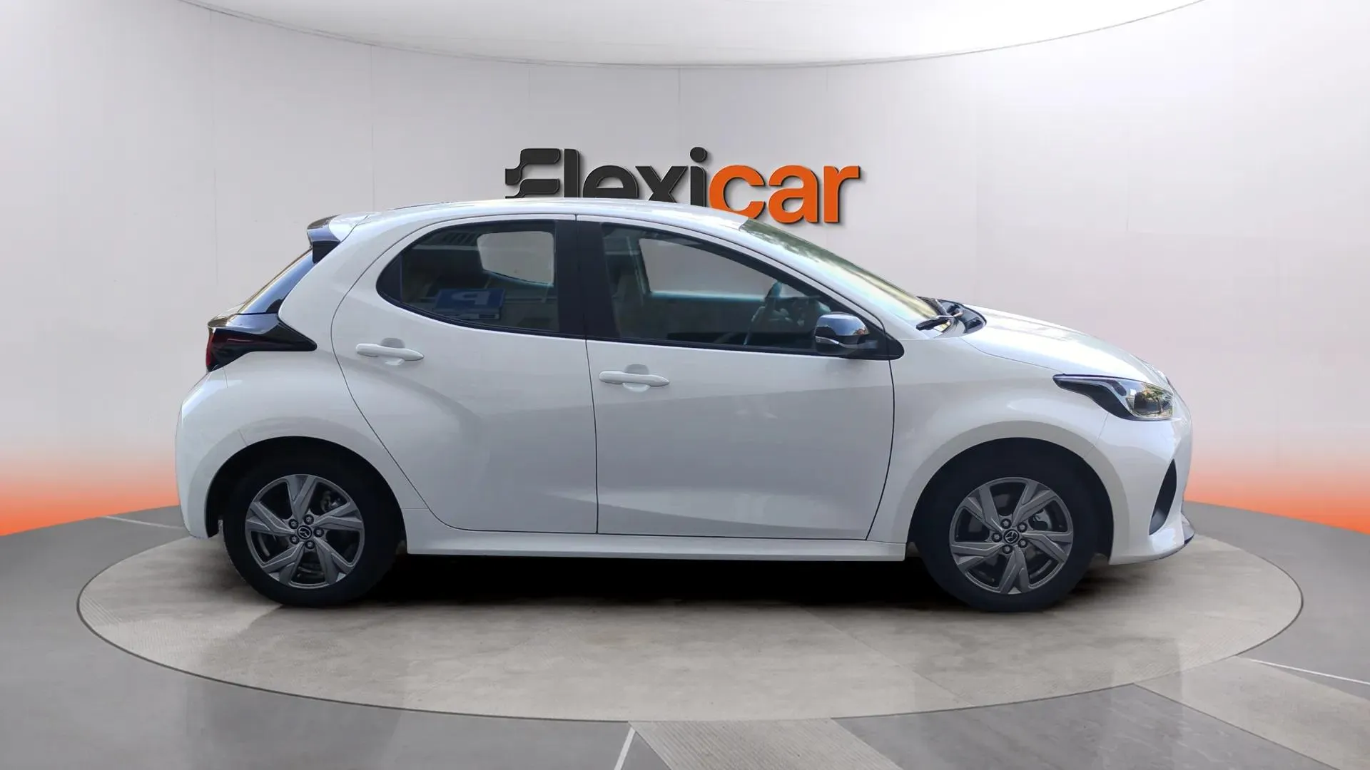 Mazda Mazda2 1.5 CVT Exclusive-line - foto 2