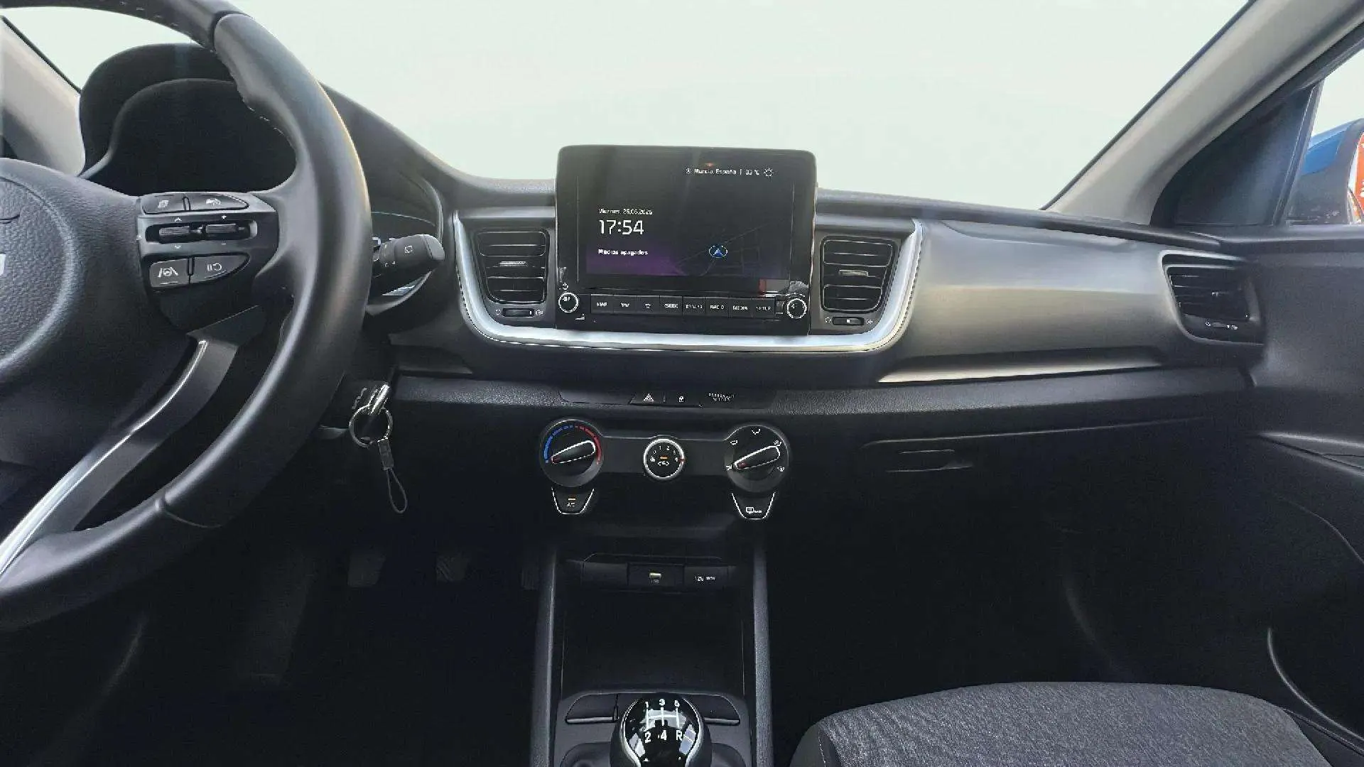Kia Stonic - foto 8