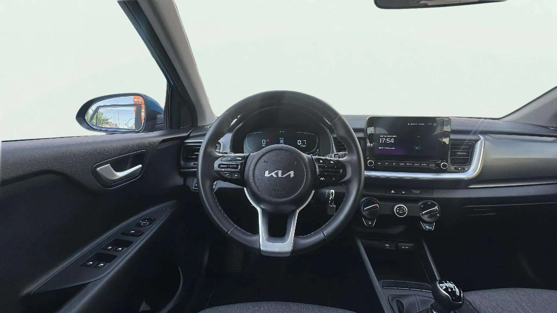 Kia Stonic - foto 7