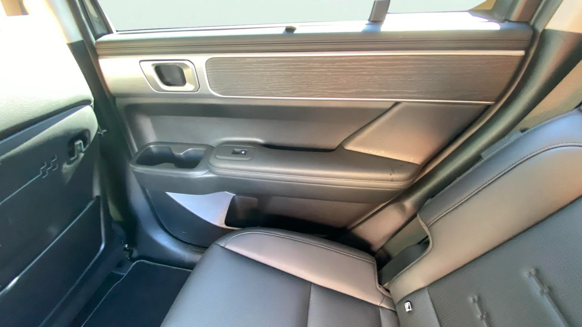 Hyundai Santa Fe HEV 1.6T 4x4 Tecno - foto 29