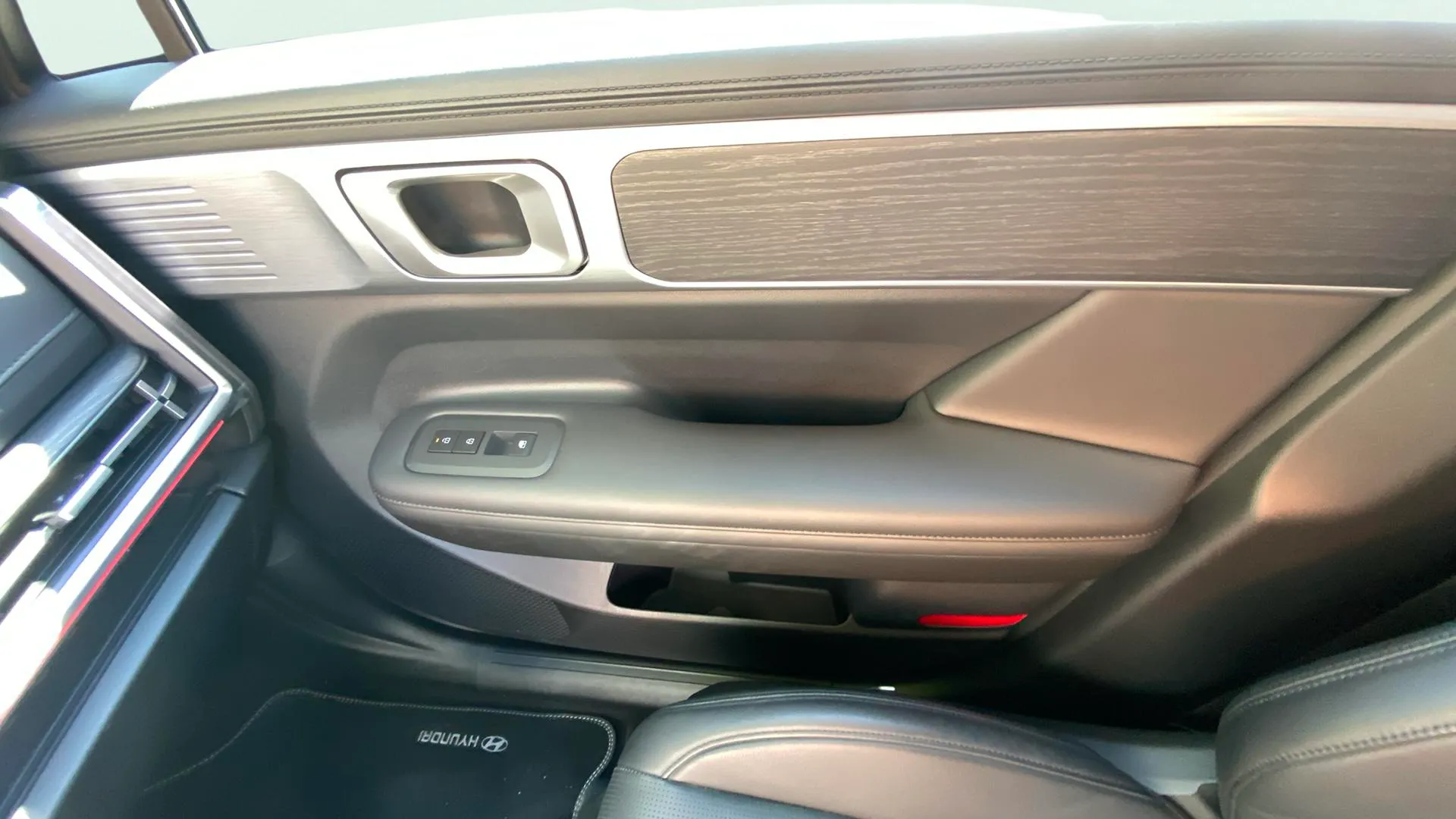 Hyundai Santa Fe HEV 1.6T 4x4 Tecno - foto 23