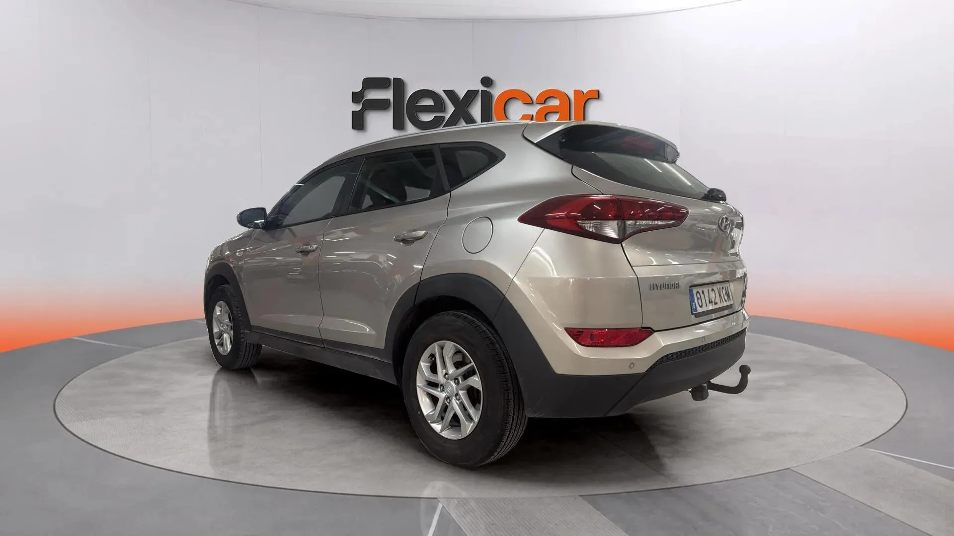 Hyundai Tucson 1.6 GDi BlueDrive Essence 4x2 - foto 4