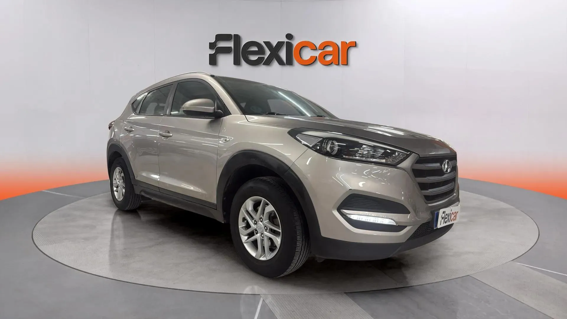 Hyundai Tucson 1.6 GDi BlueDrive Essence 4x2 - foto 1