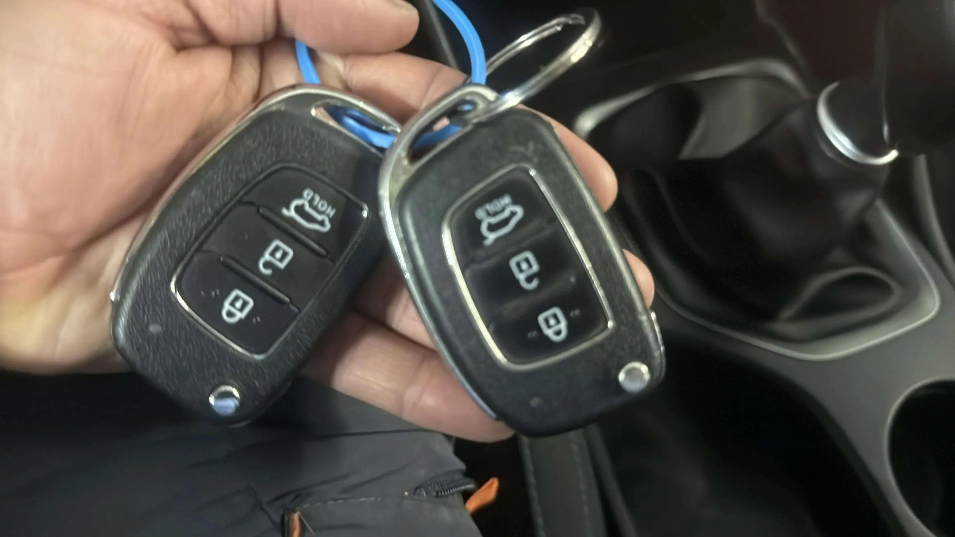 Hyundai Tucson 1.6 GDi BlueDrive Essence 4x2 - foto 13