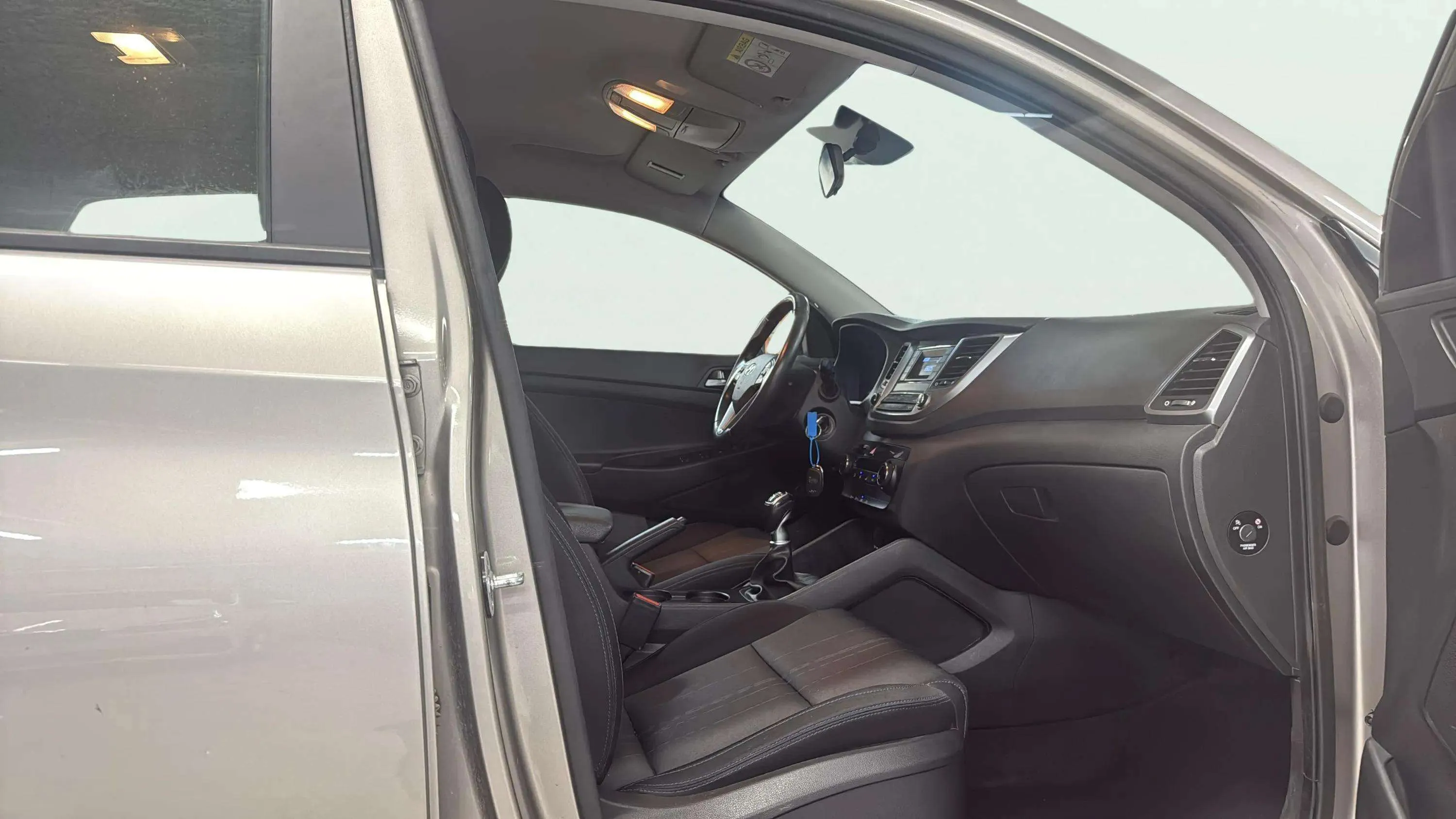 Hyundai Tucson 1.6 GDi BlueDrive Essence 4x2 - foto 14
