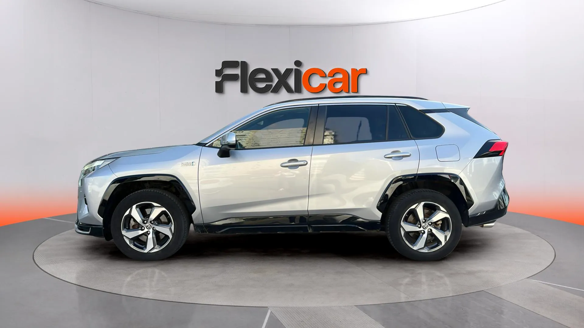 Toyota RAV4 2.5l PLUG-IN 300PH (e-CVT) Advance - foto 5