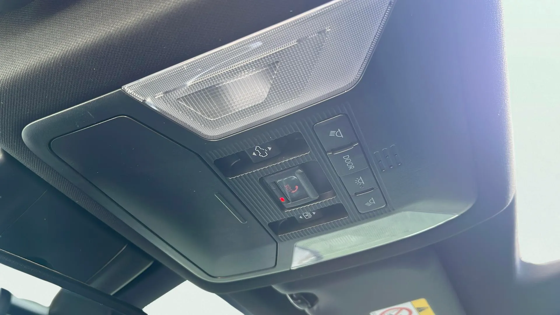 Toyota RAV4 2.5l PLUG-IN 300PH (e-CVT) Advance - foto 23