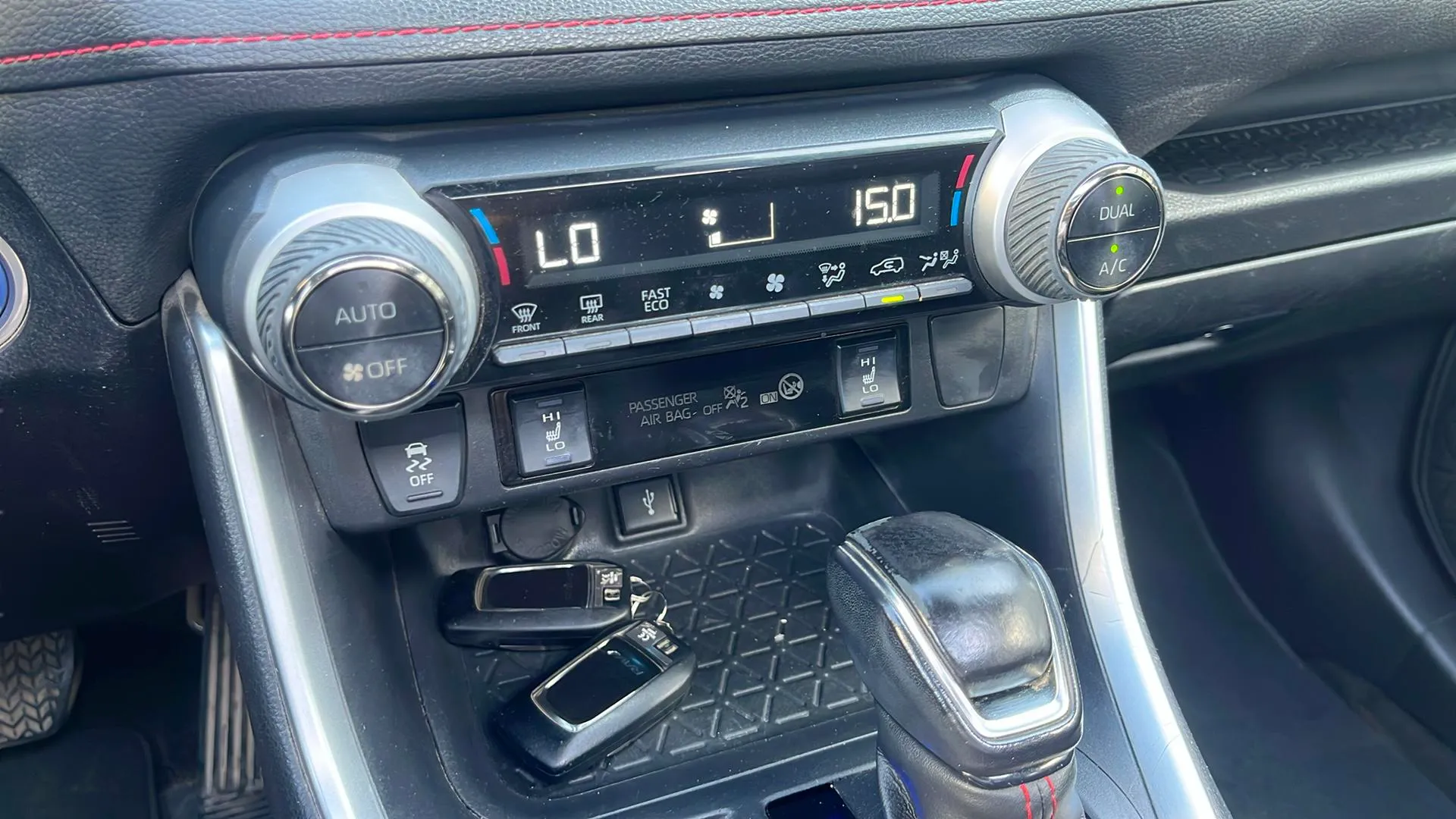 Toyota RAV4 2.5l PLUG-IN 300PH (e-CVT) Advance - foto 21