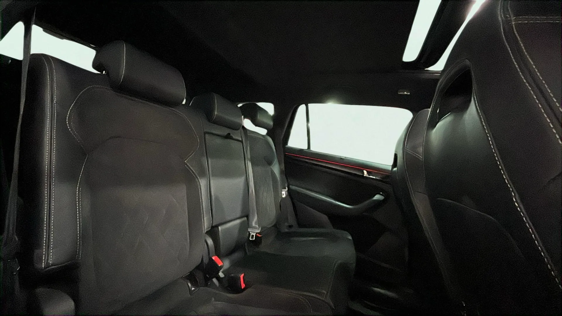 Škoda Kodiaq 1.5 TSI DSG 4x2 Sportline - foto 13