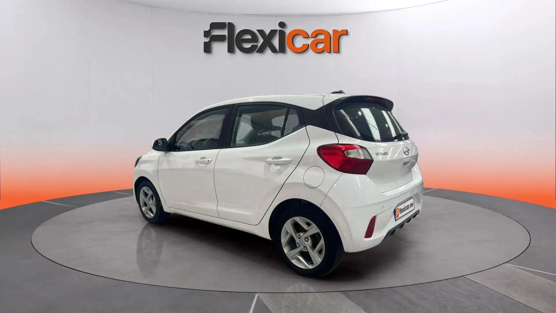 Hyundai i10 1.0 Klass - foto 4