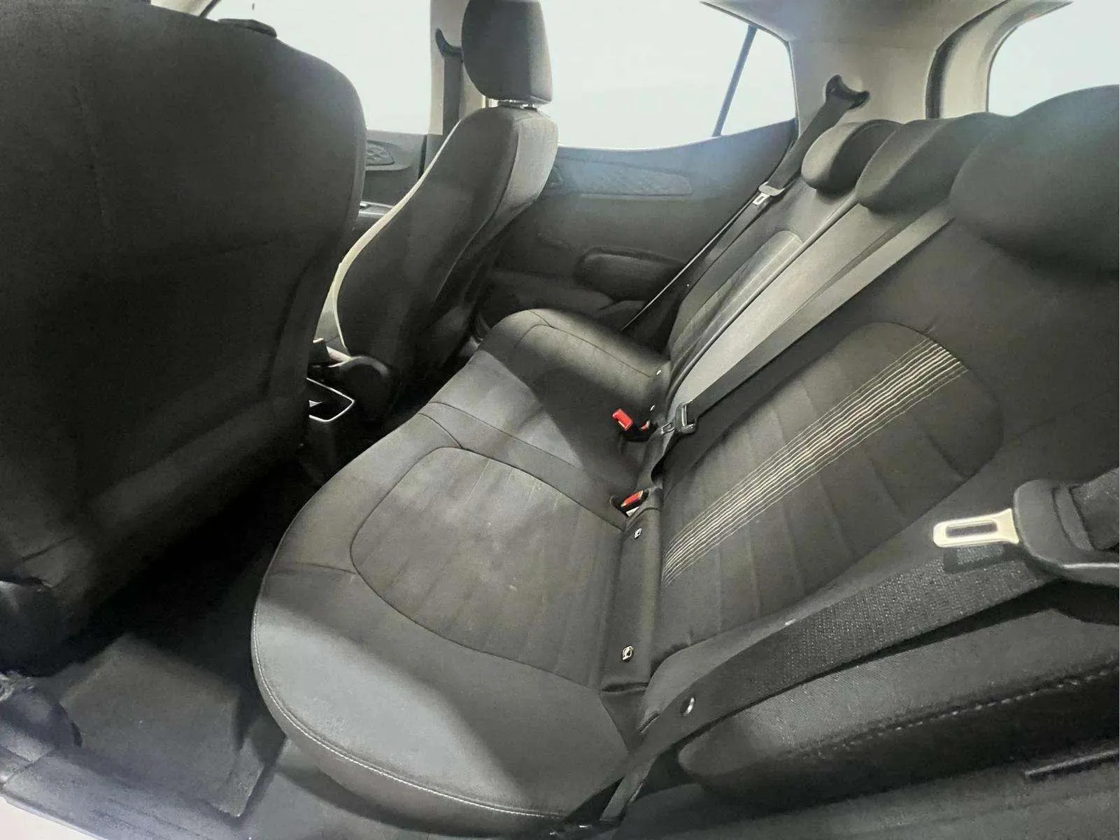 Hyundai i10 1.0 Klass - foto 9