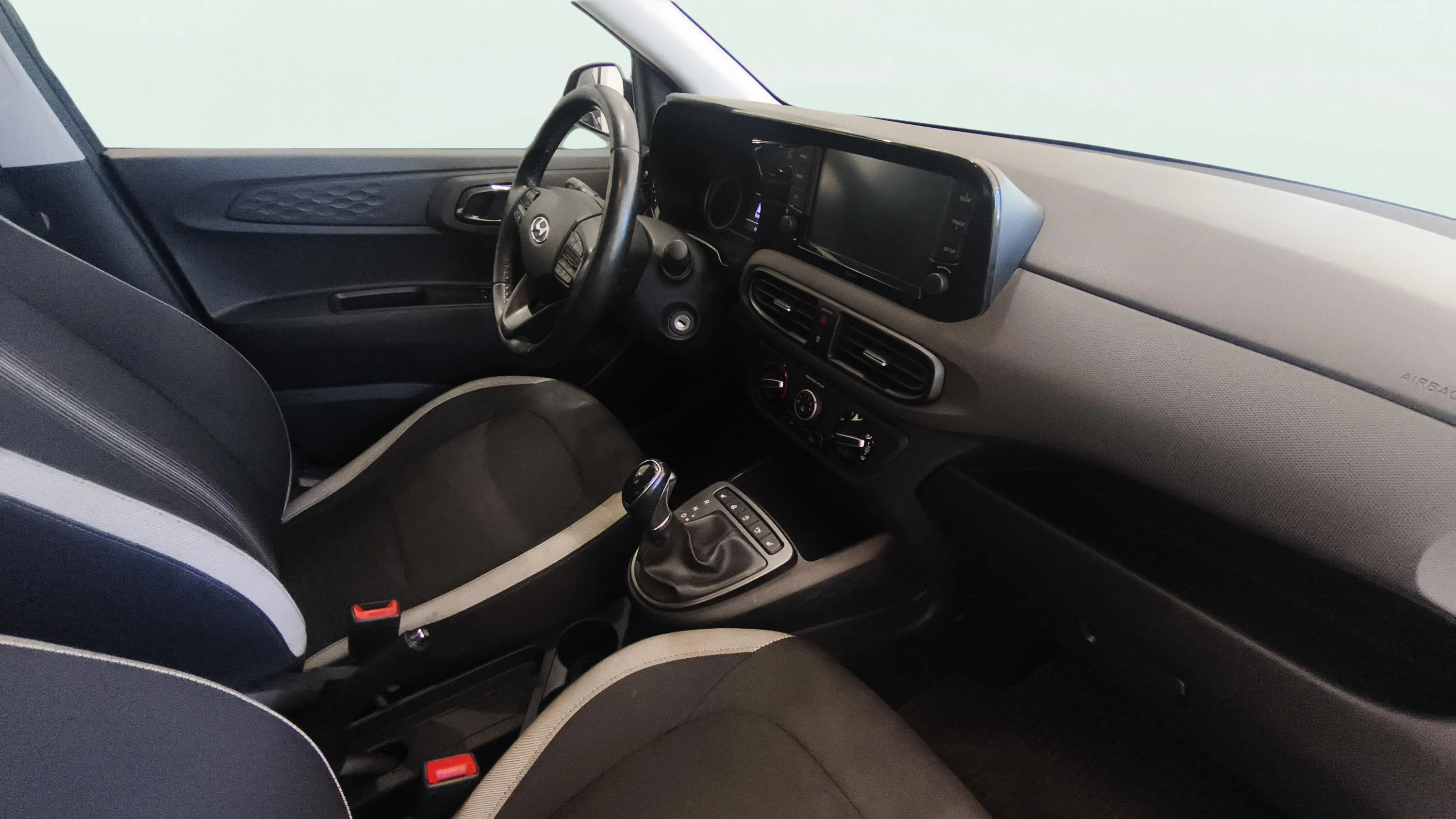 Hyundai i10 1.0 Klass - foto 7