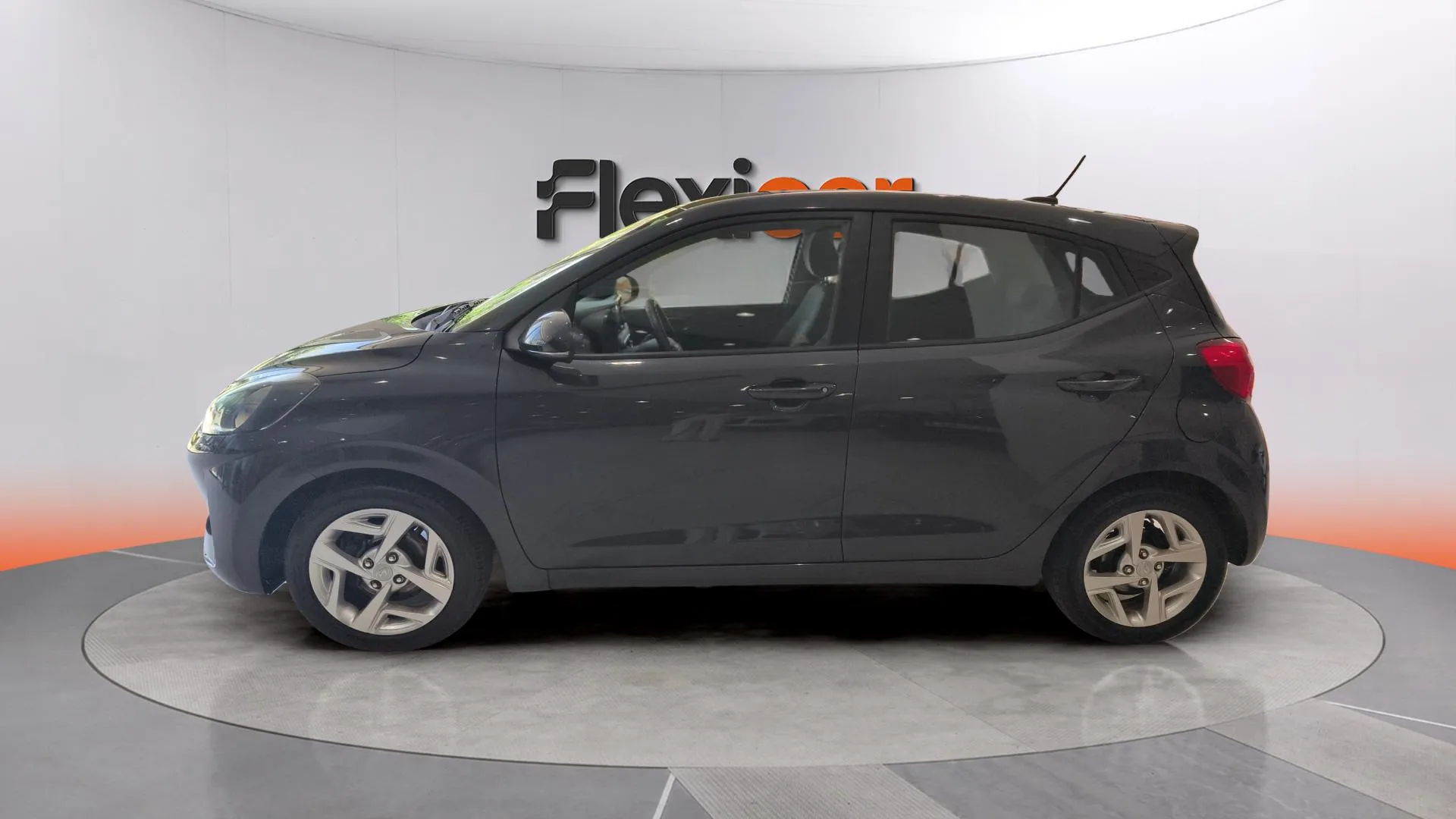 Hyundai i10 1.0 Klass - foto 5