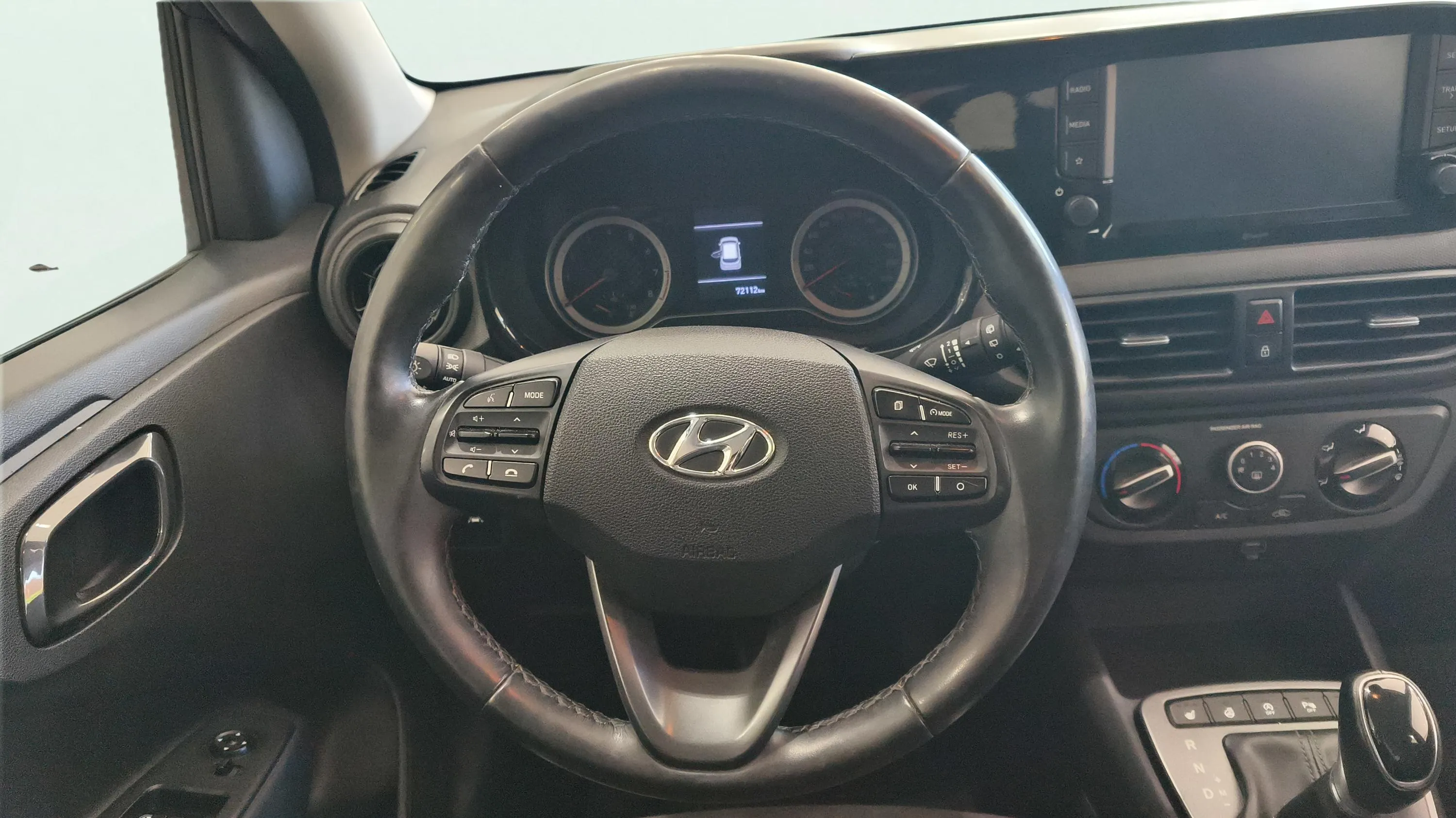 Hyundai i10 1.0 Klass - foto 12