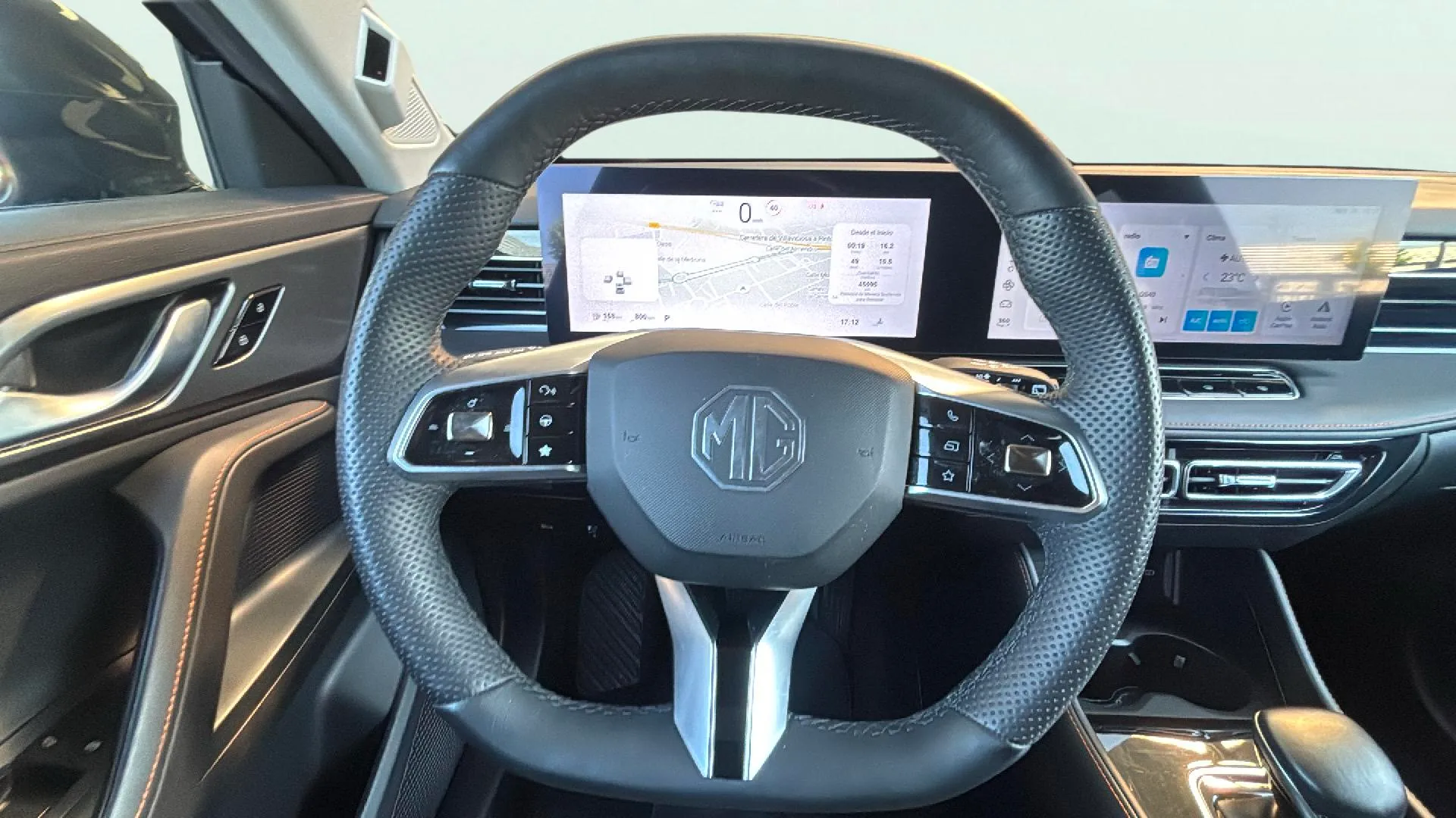 MG HS 1.5T Luxury DCT - foto 13