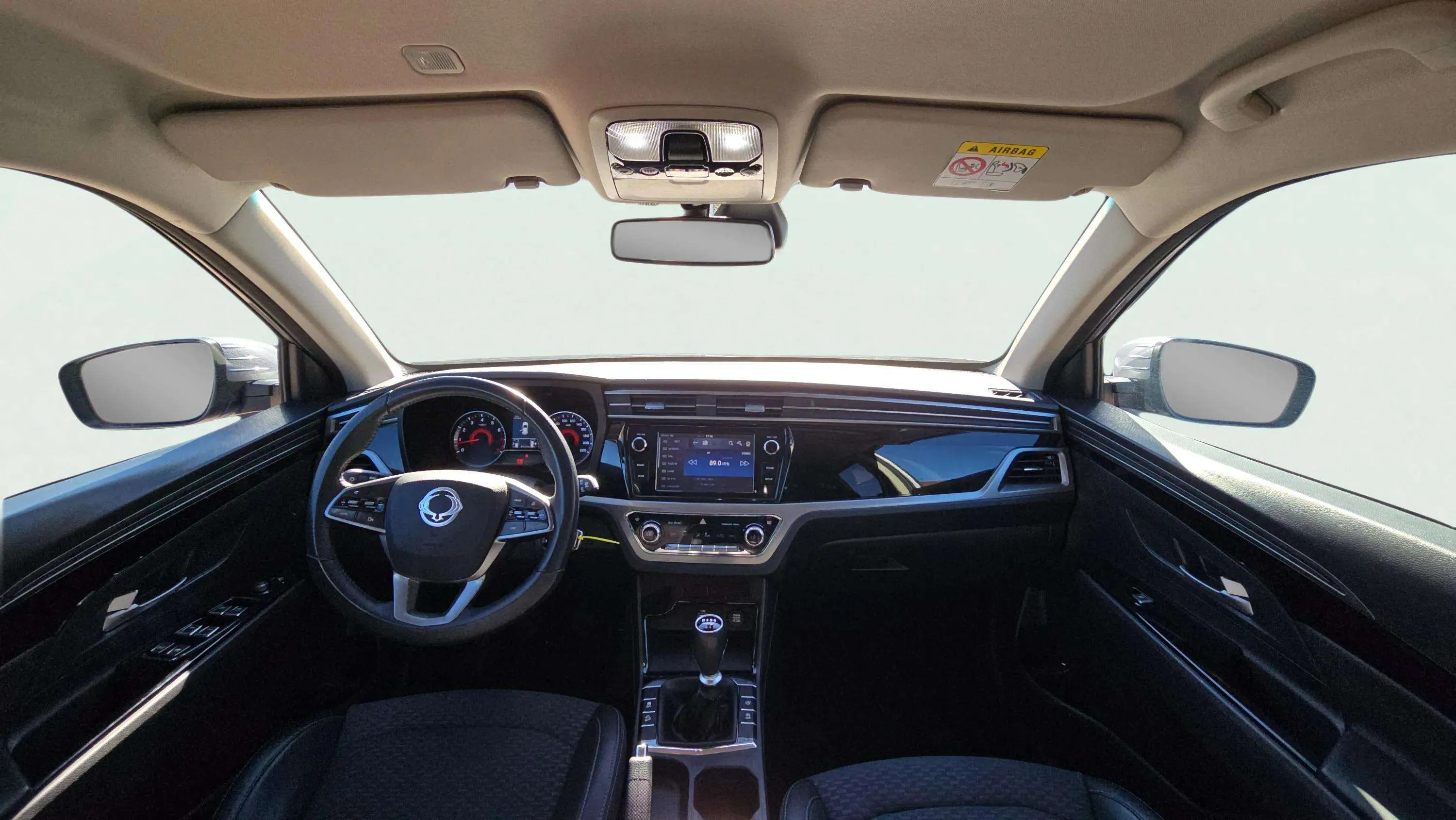 SsangYong Korando G15T LP Urban Plus - foto 11