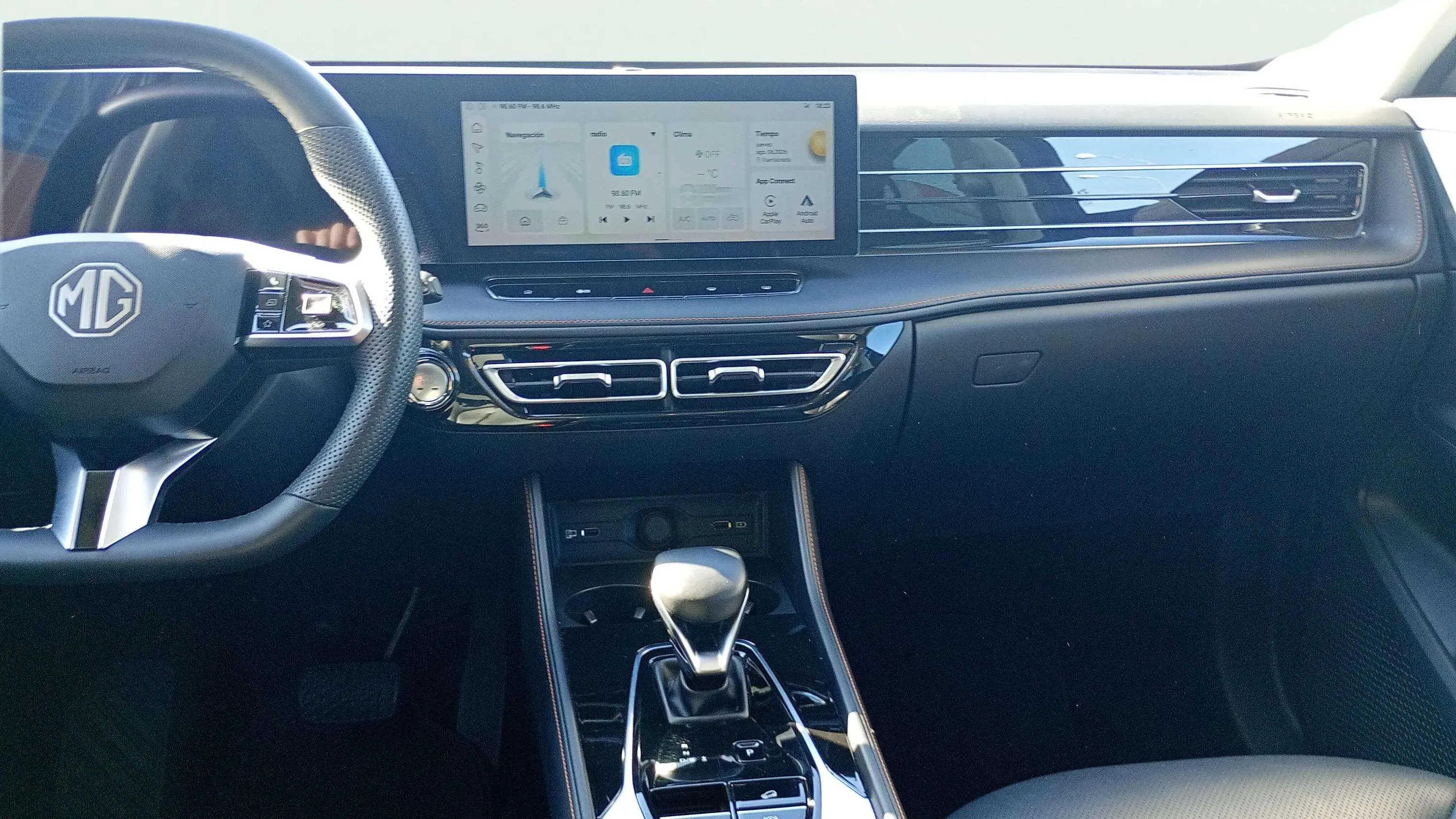 MG HS 1.5T Luxury DCT - foto 7