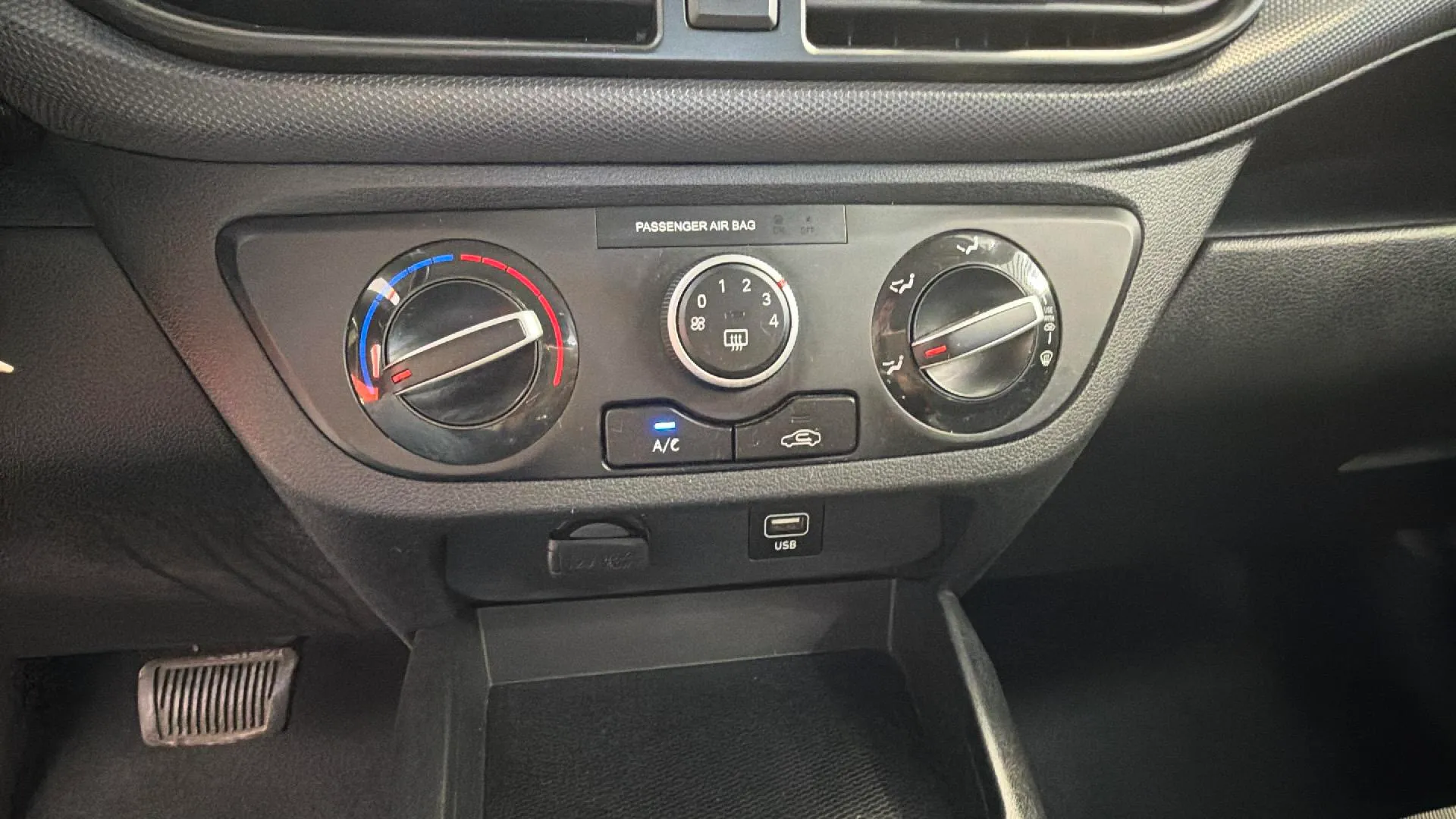 Hyundai i10 1.0 Klass - foto 19