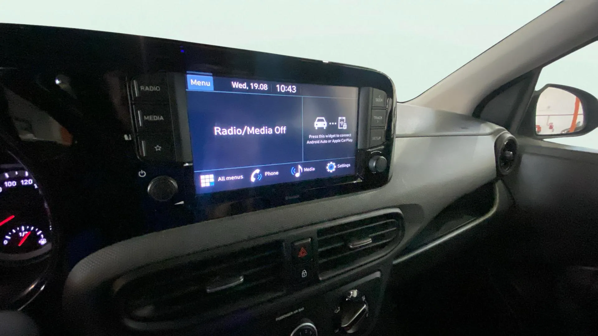 Hyundai i10 1.0 Klass - foto 9