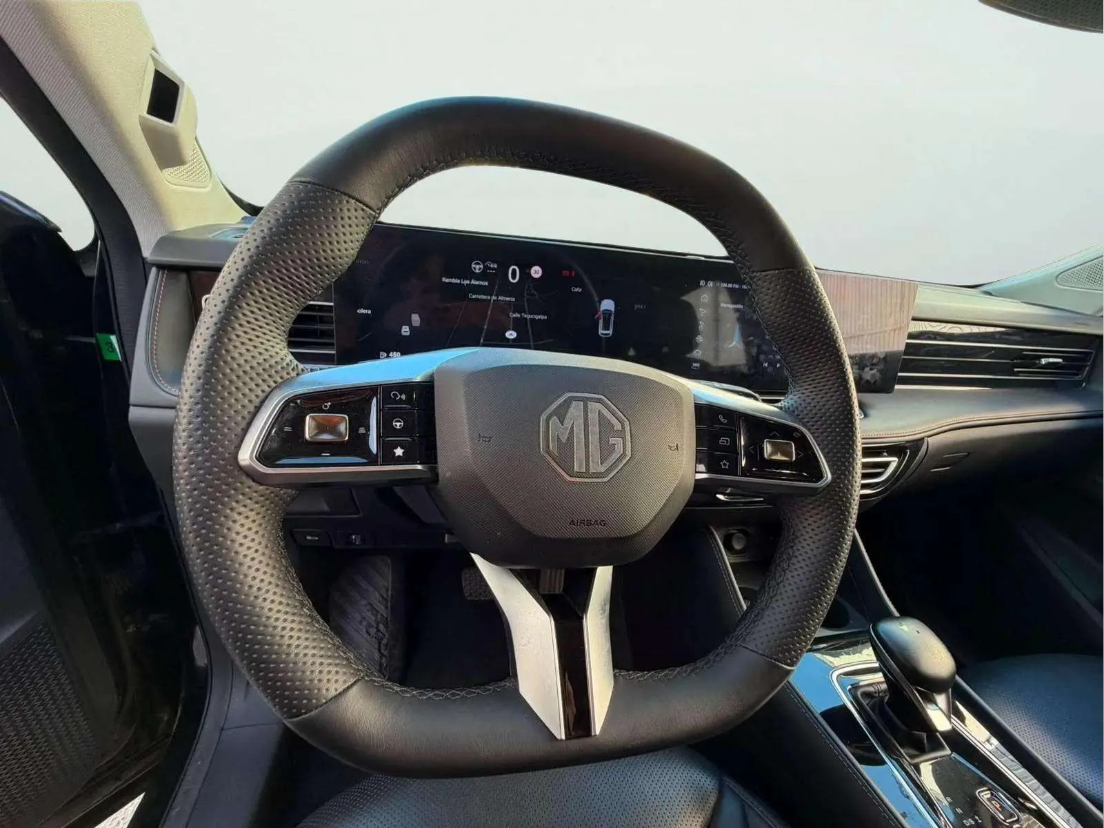 MG HS 1.5T Luxury DCT - foto 8