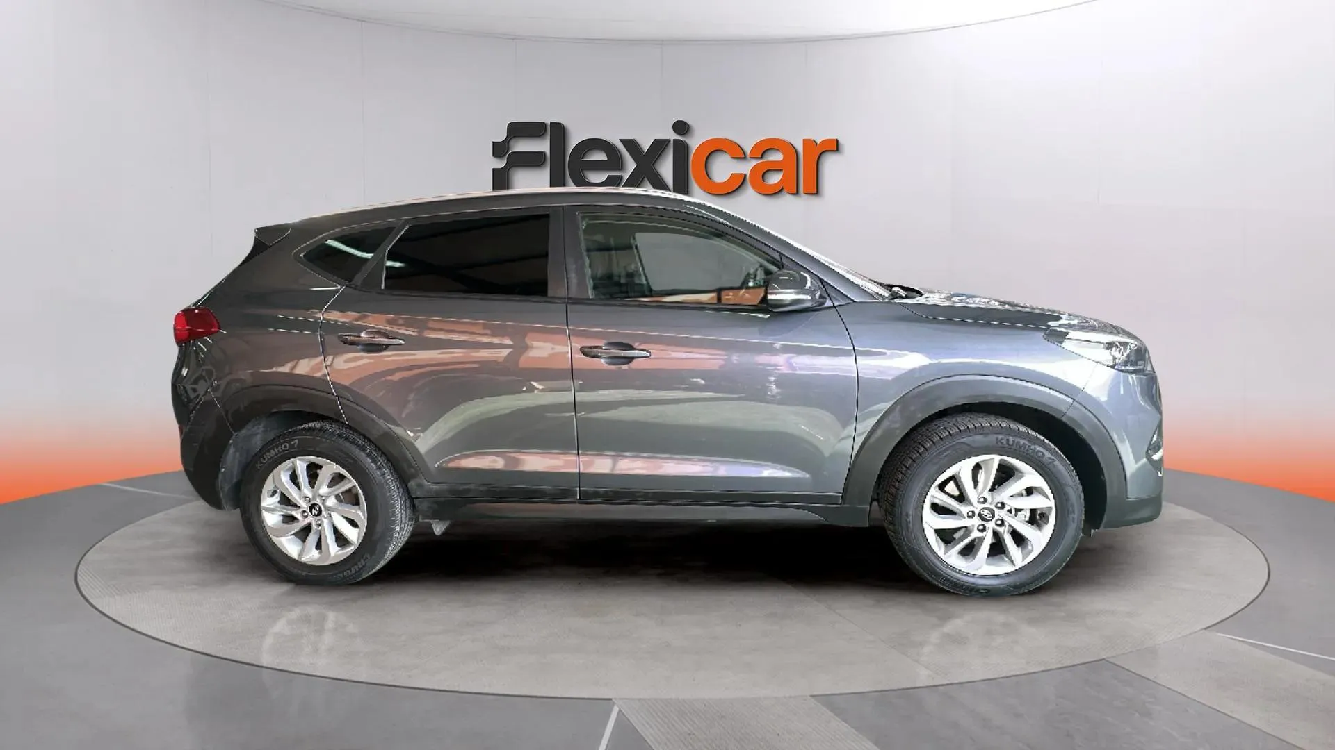 Hyundai Tucson - foto 8