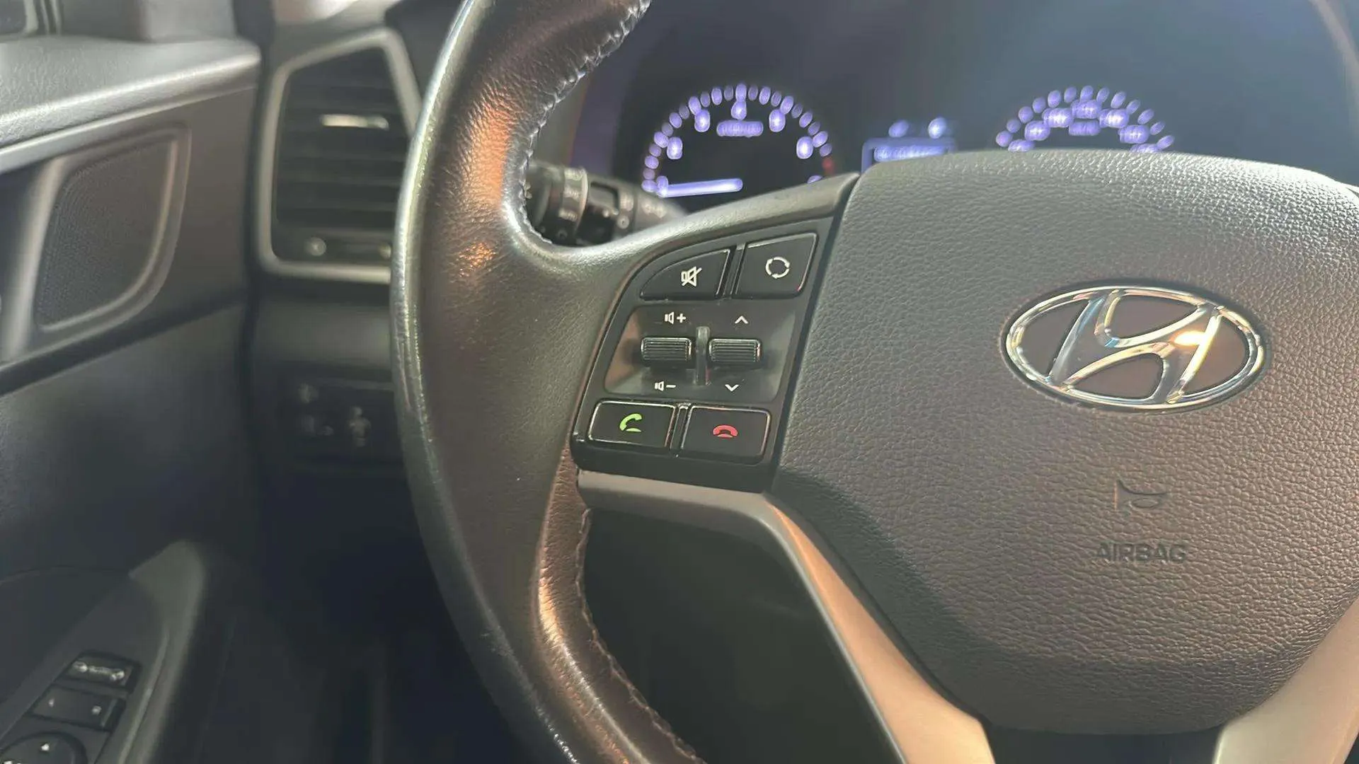 Hyundai Tucson - foto 11