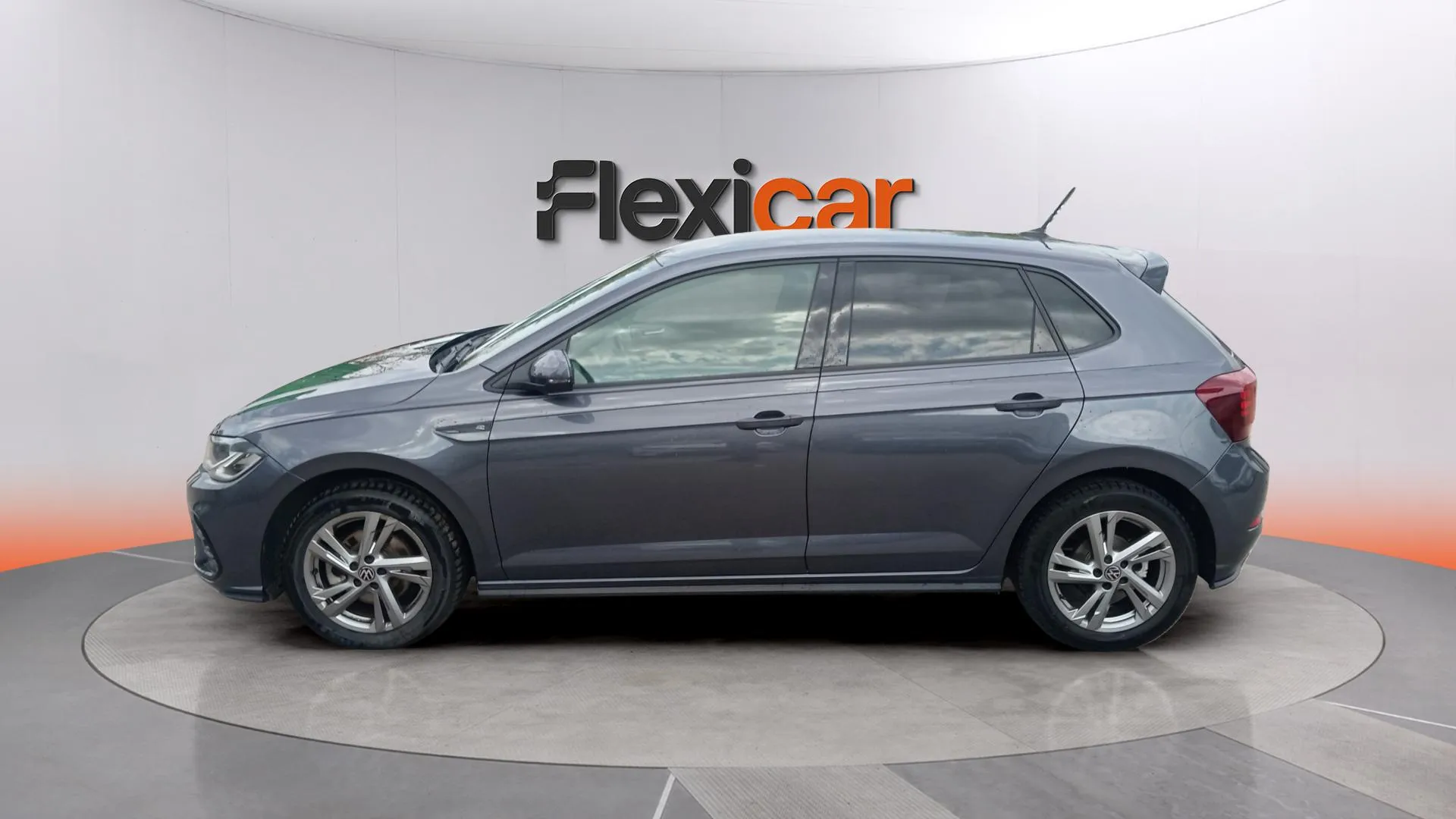 Volkswagen Polo R-Line 1.0 TSI DSG - foto 7