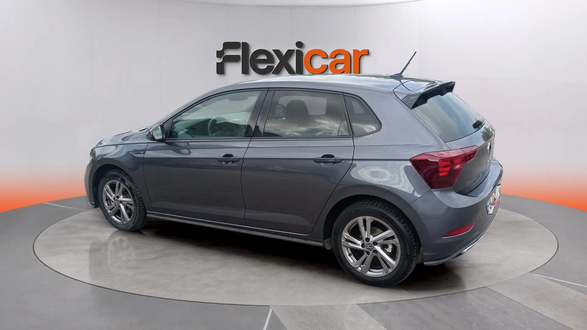 Volkswagen Polo R-Line 1.0 TSI DSG - foto 6