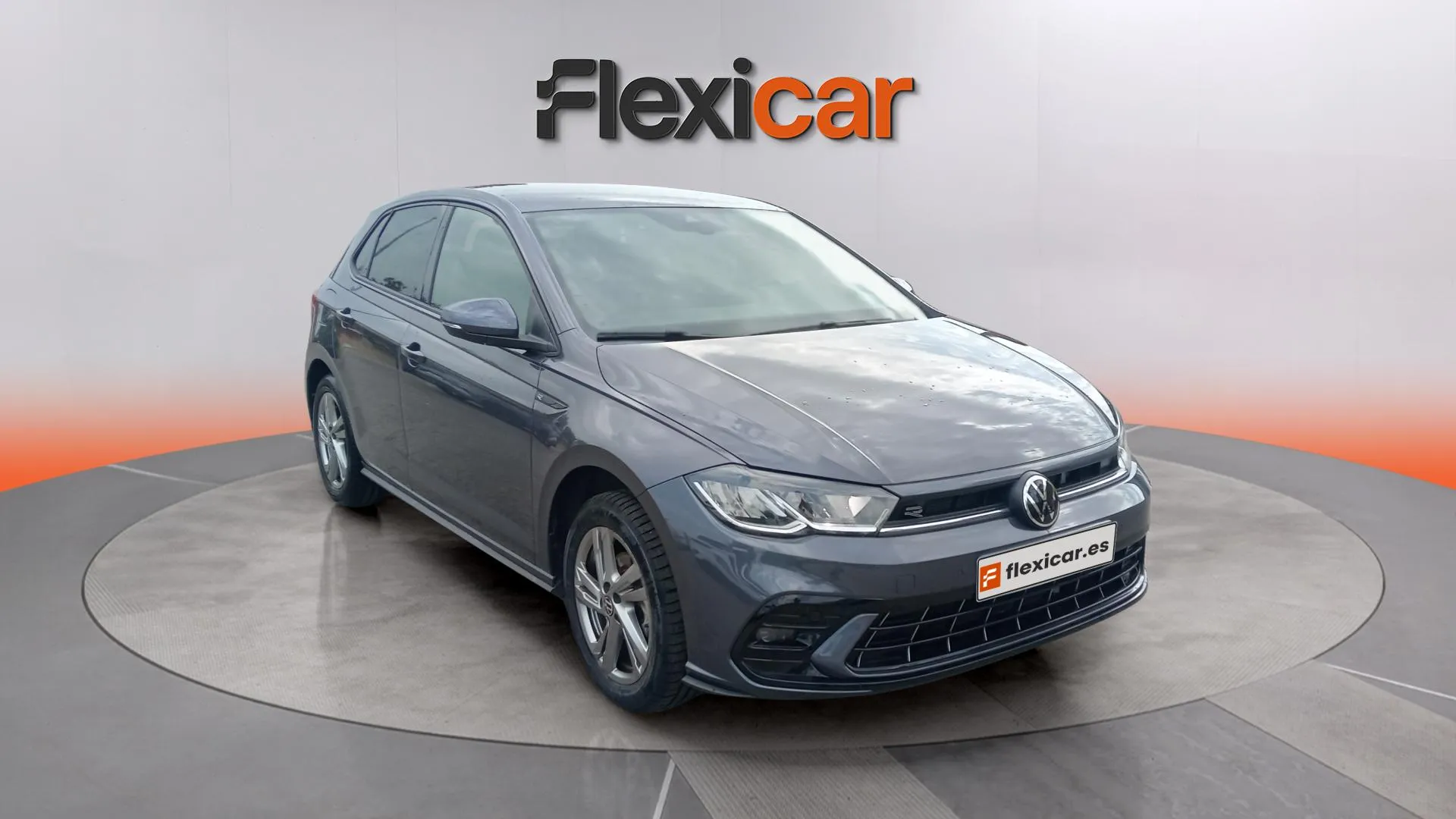 Volkswagen Polo R-Line 1.0 TSI DSG - foto 2