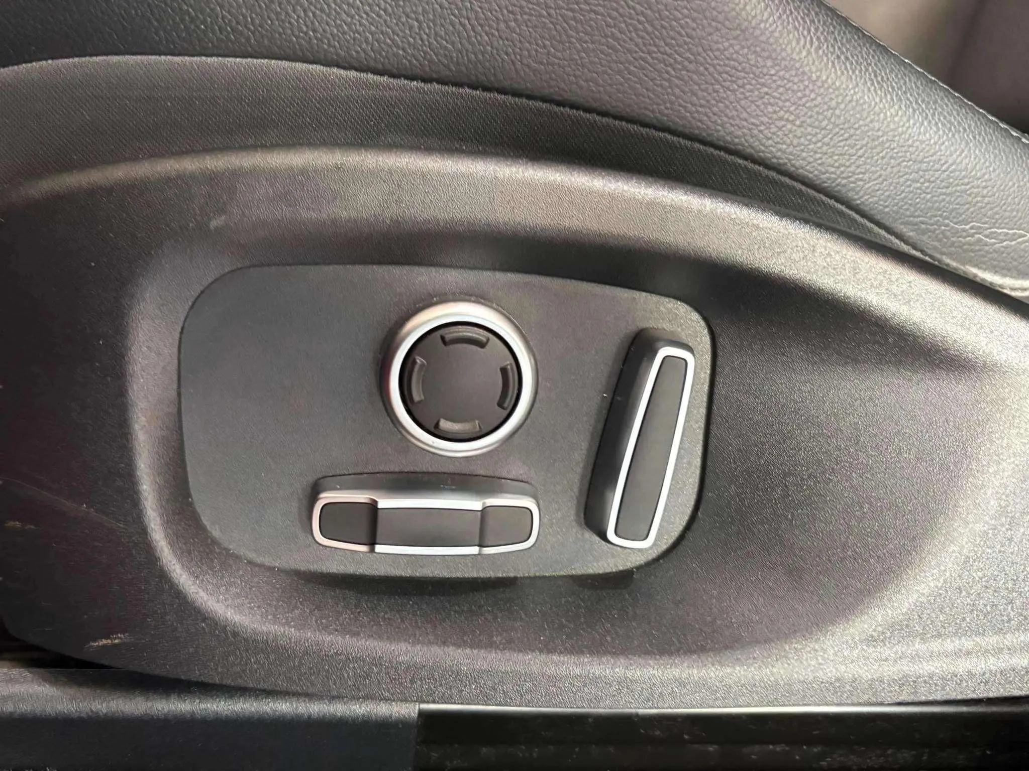Jaguar E-Pace 2.0D S - foto 13
