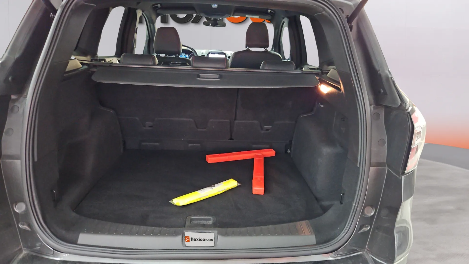 Ford Kuga 1.5 EcoBoost 4x2 ST-Line - foto 21