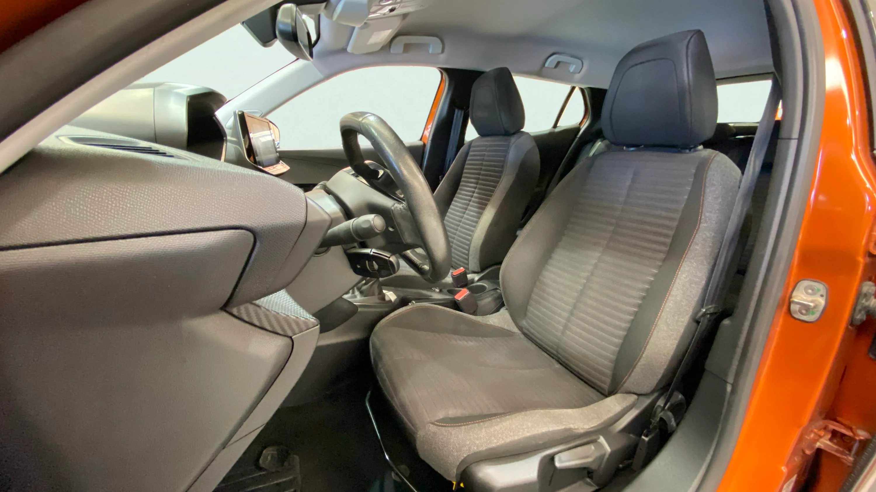 Peugeot 2008 Active Pack PureTech 100 BVM6 - foto 10
