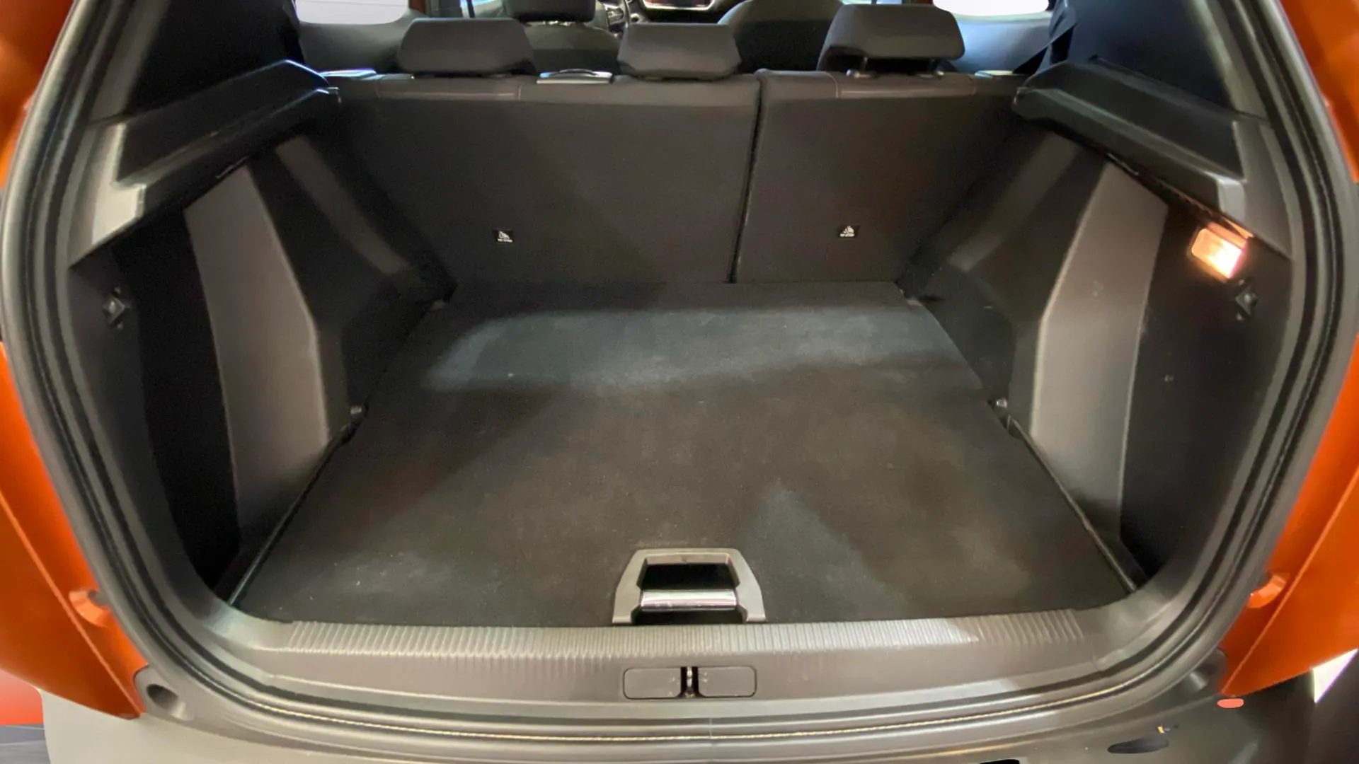 Peugeot 2008 Active Pack PureTech 100 BVM6 - foto 9