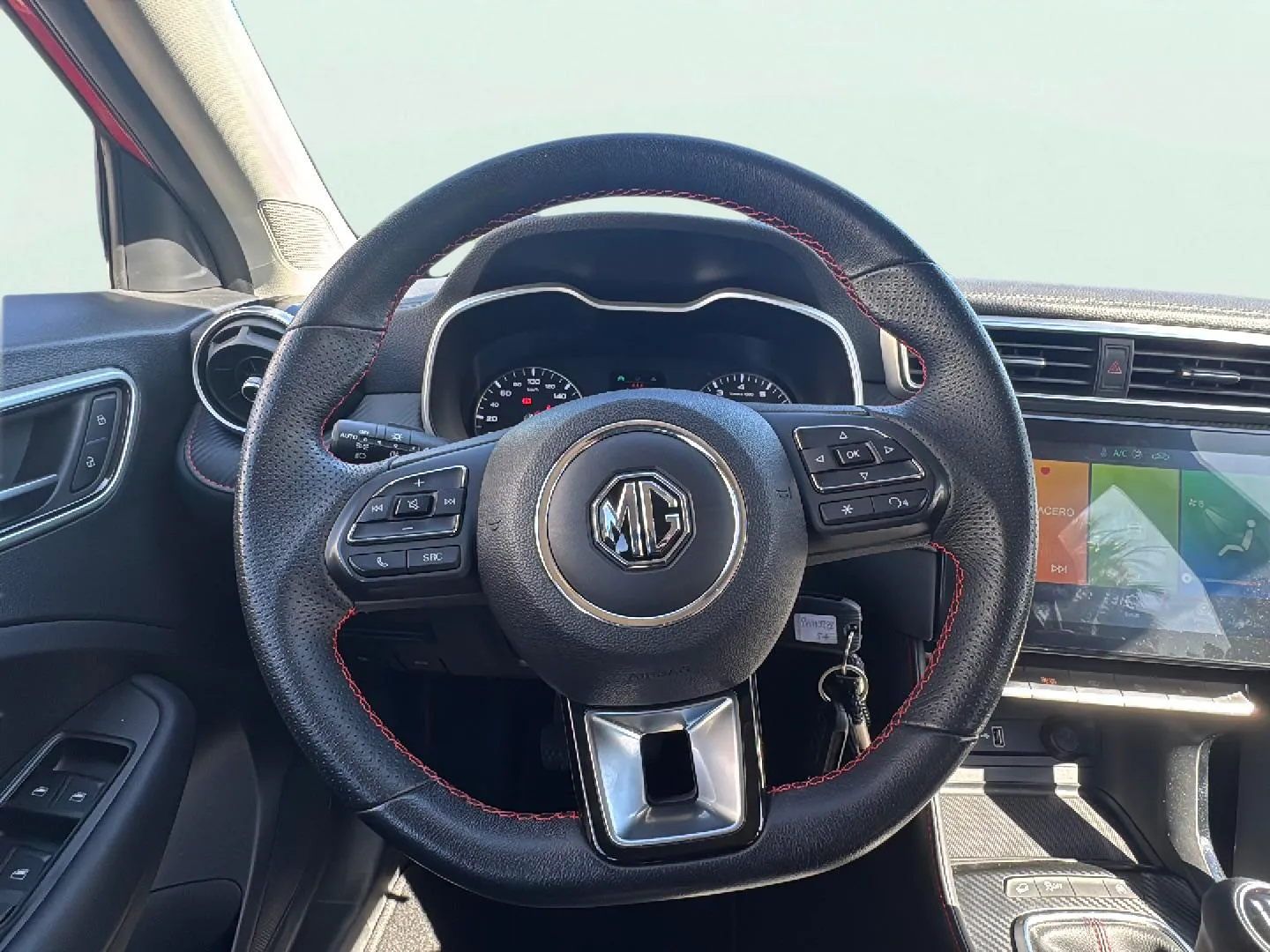 MG ZS 1.5 - foto 11