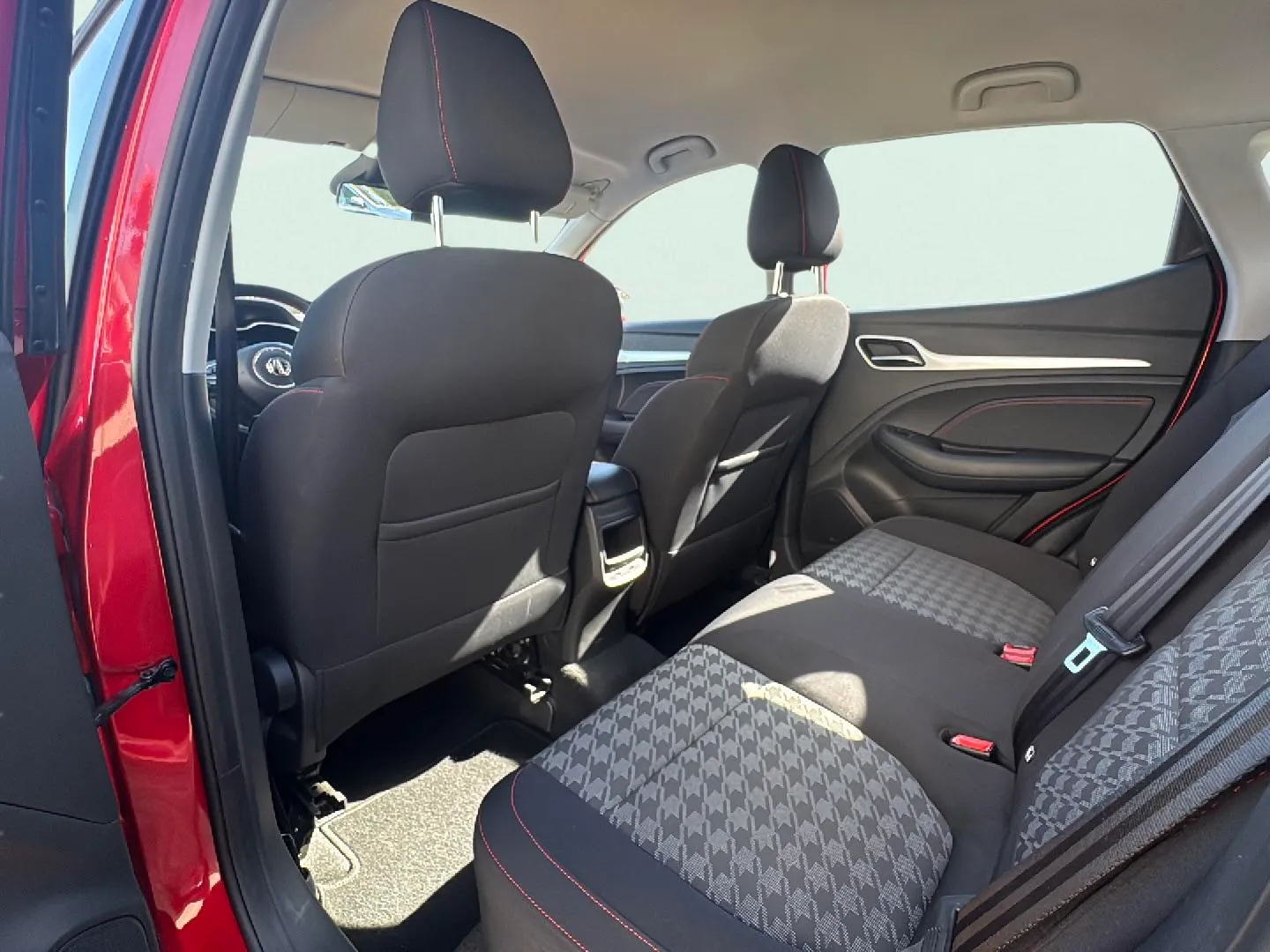 MG ZS 1.5 - foto 25