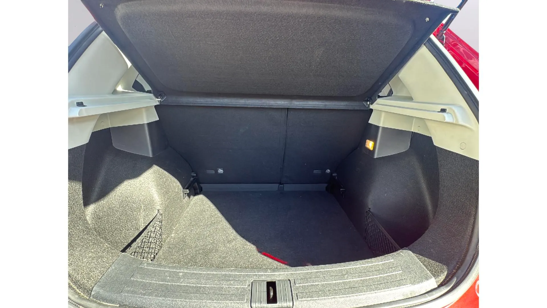 MG ZS 1.5 - foto 16
