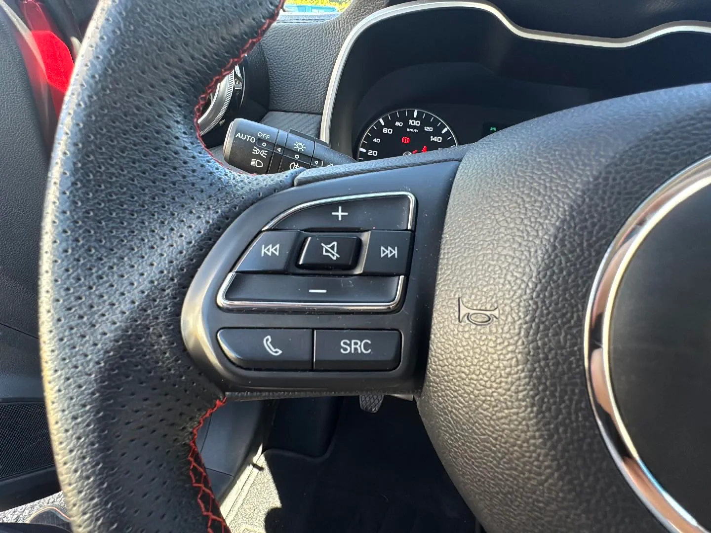 MG ZS 1.5 - foto 19