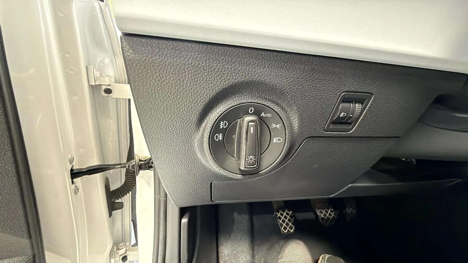 SEAT Ibiza 1.0 MPI Reference - foto 17