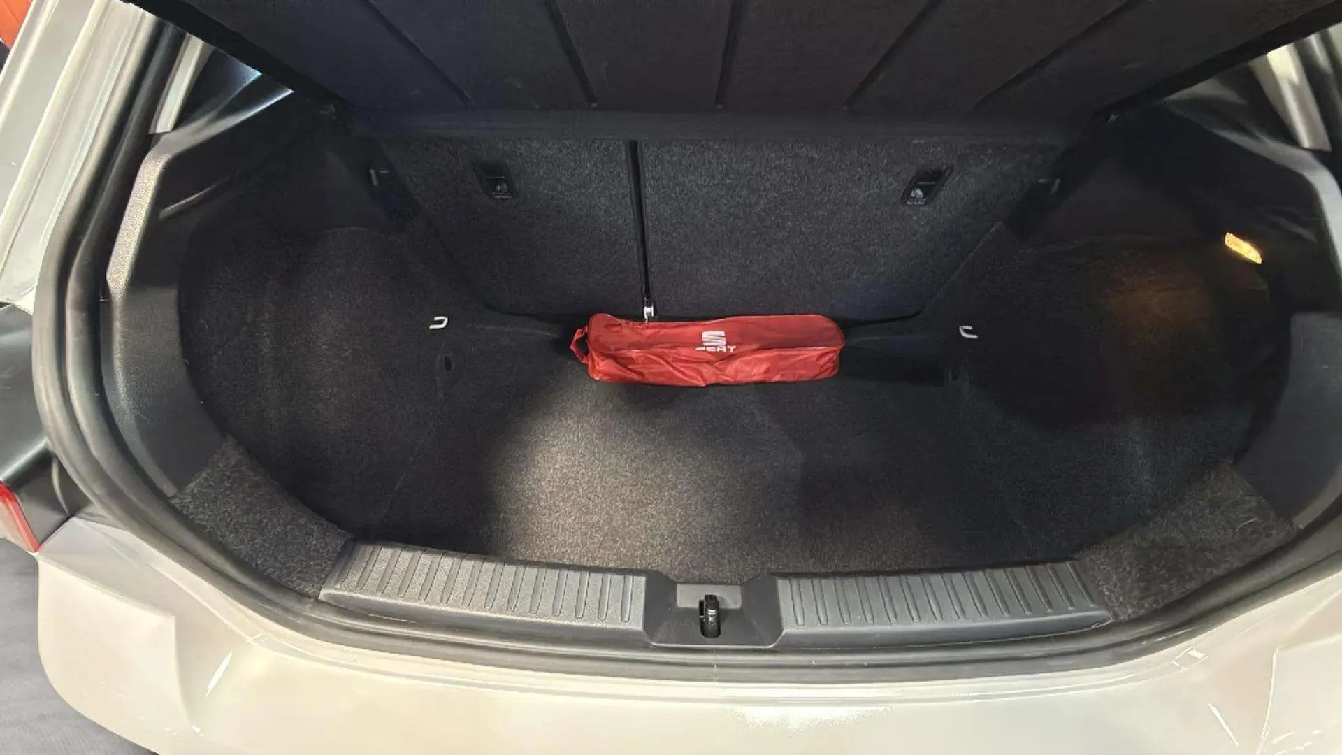 SEAT Ibiza 1.0 MPI Reference - foto 21