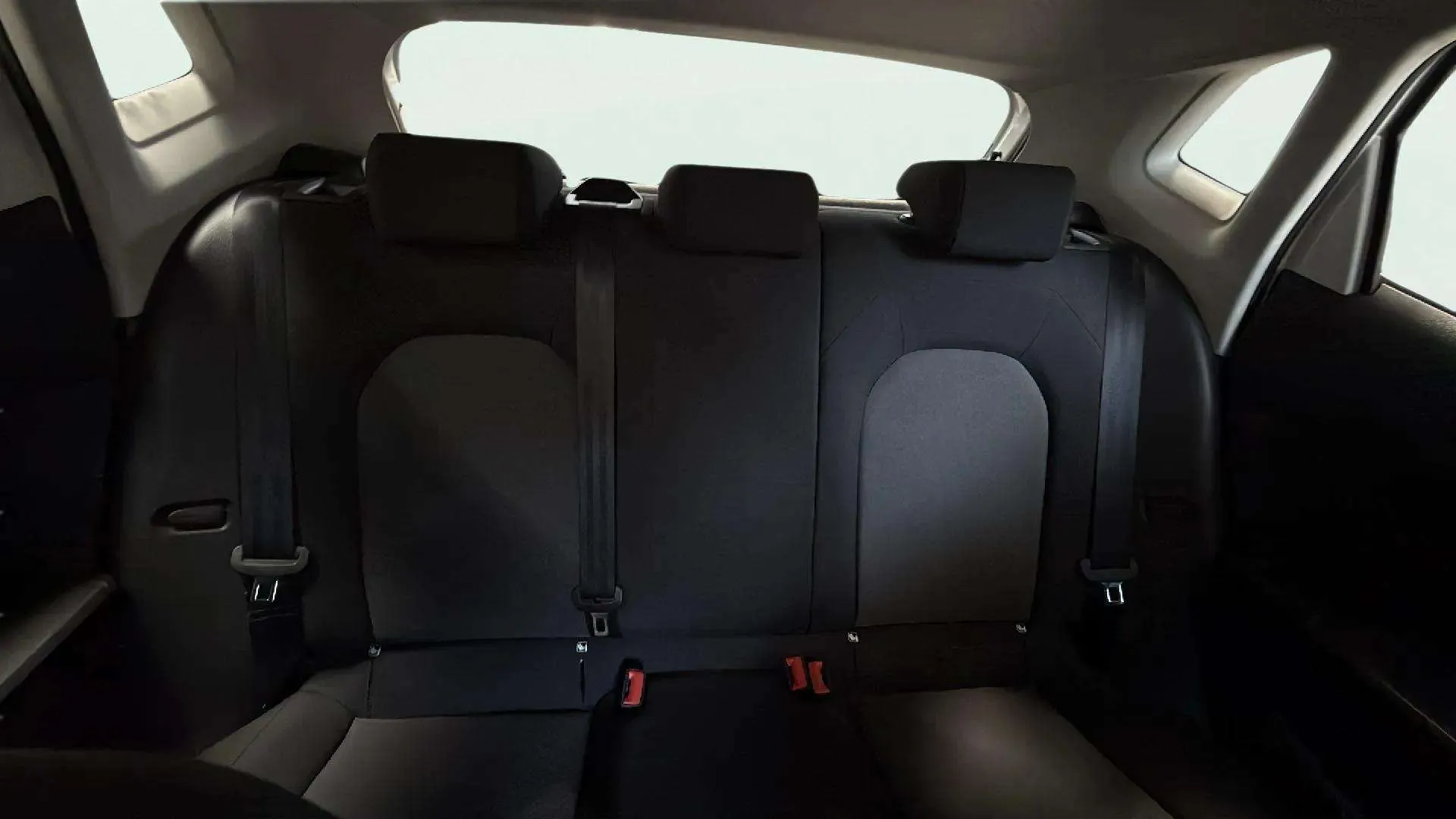 SEAT Ibiza 1.0 MPI Reference - foto 19