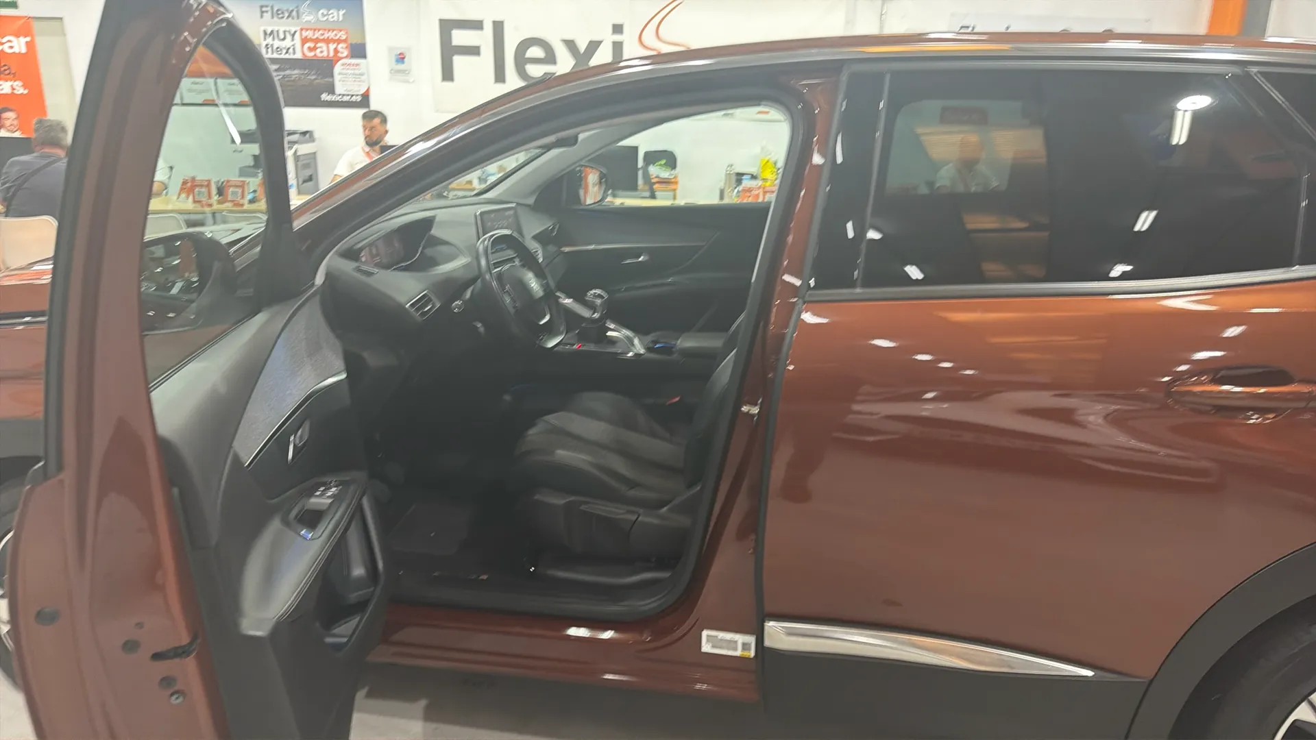 Peugeot 3008 1.2 PureTech Allure - foto 11