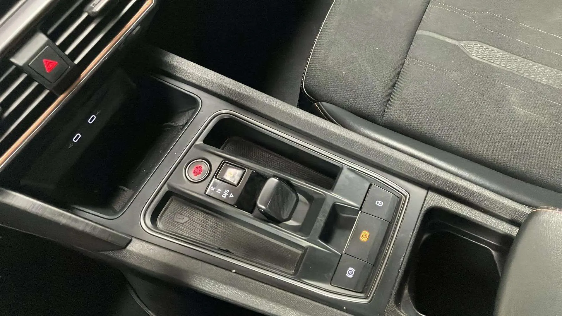 Cupra Formentor 1.5 TSI DSG - foto 22